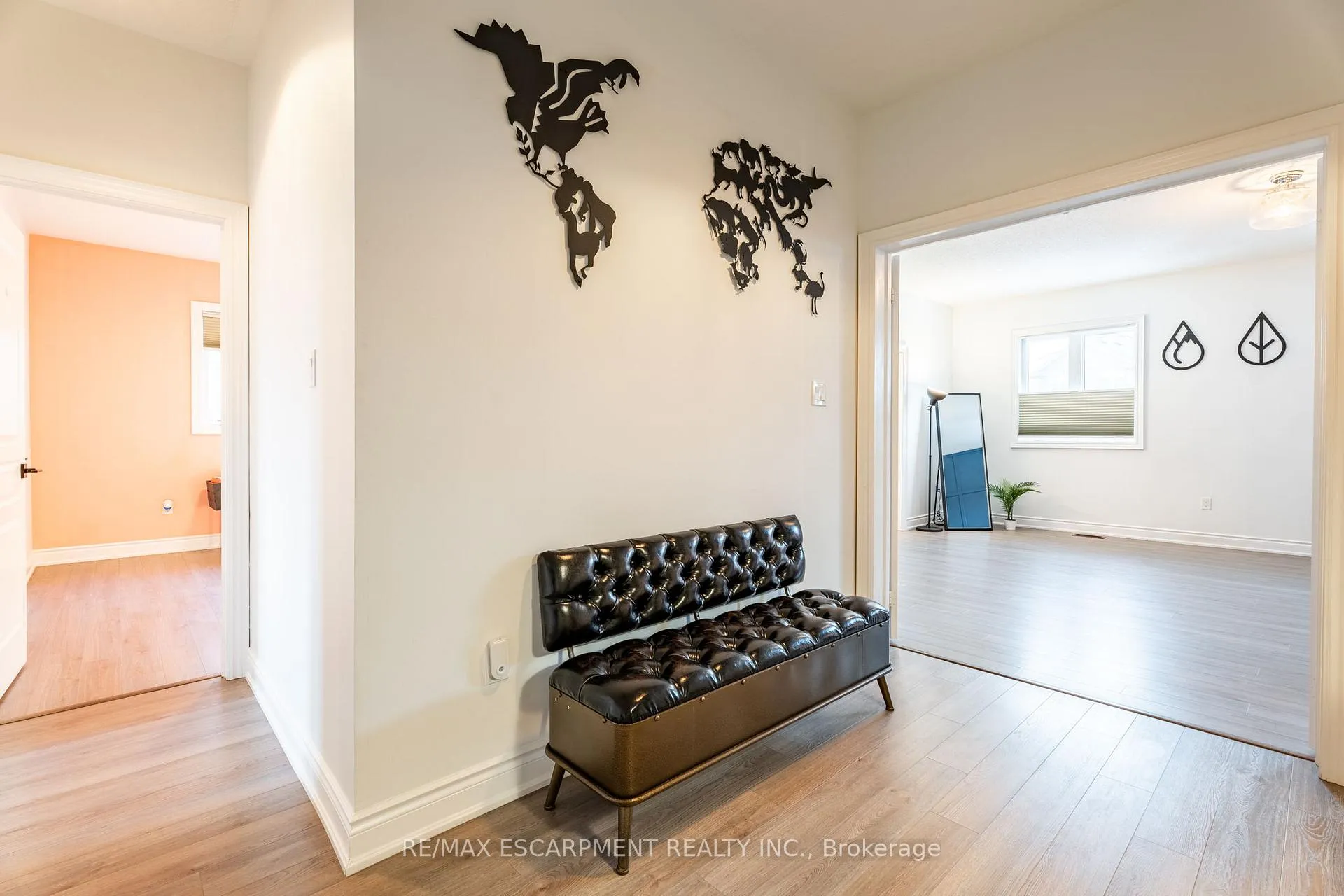 Photo 20 of 266 Humphrey Street, Hamilton, Waterdown — HOMEH