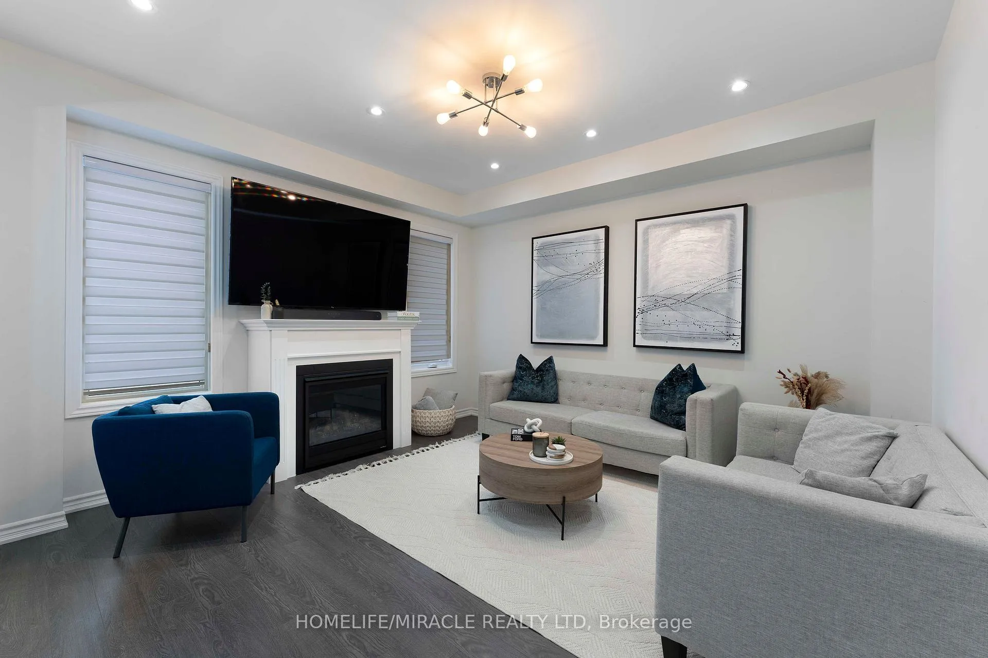 Photo 9 of 46 Hickling Lane, Ajax, Northwest Ajax — HOMEH
