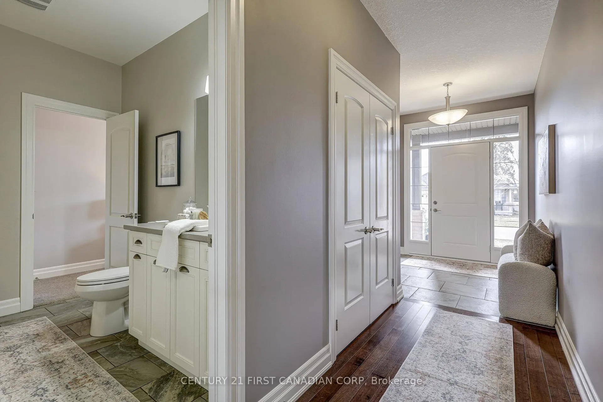 Photo 13 of 696 Bennett Crescent, Strathroy-Caradoc, Mount Brydges — HOMEH