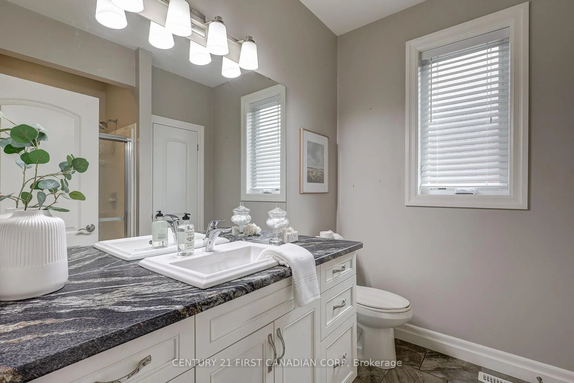 Photo 22 of 696 Bennett Crescent, Strathroy-Caradoc, Mount Brydges — HOMEH