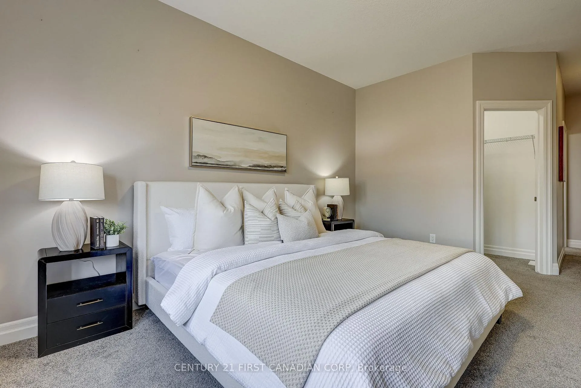 Photo 26 of 696 Bennett Crescent, Strathroy-Caradoc, Mount Brydges — HOMEH