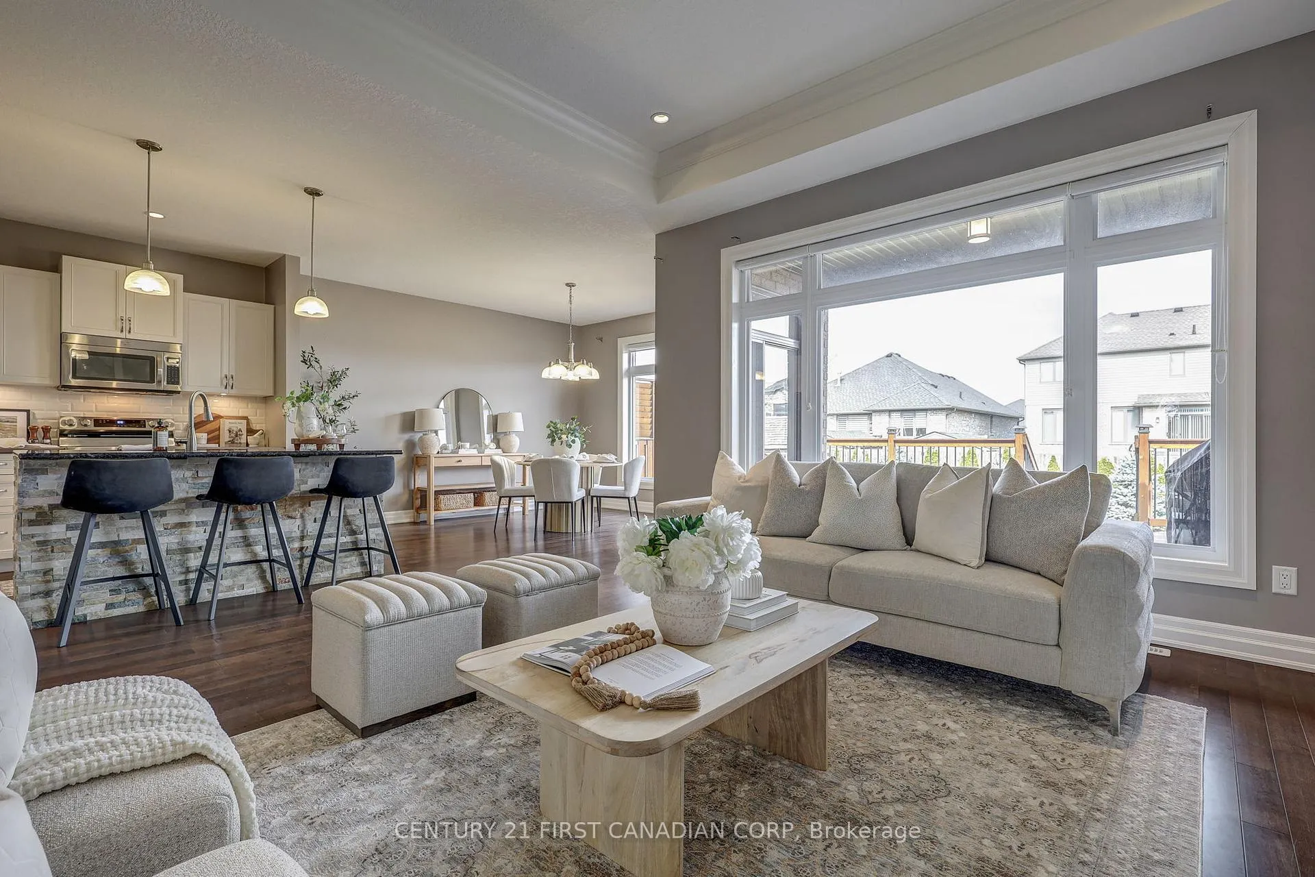 Photo 31 of 696 Bennett Crescent, Strathroy-Caradoc, Mount Brydges — HOMEH