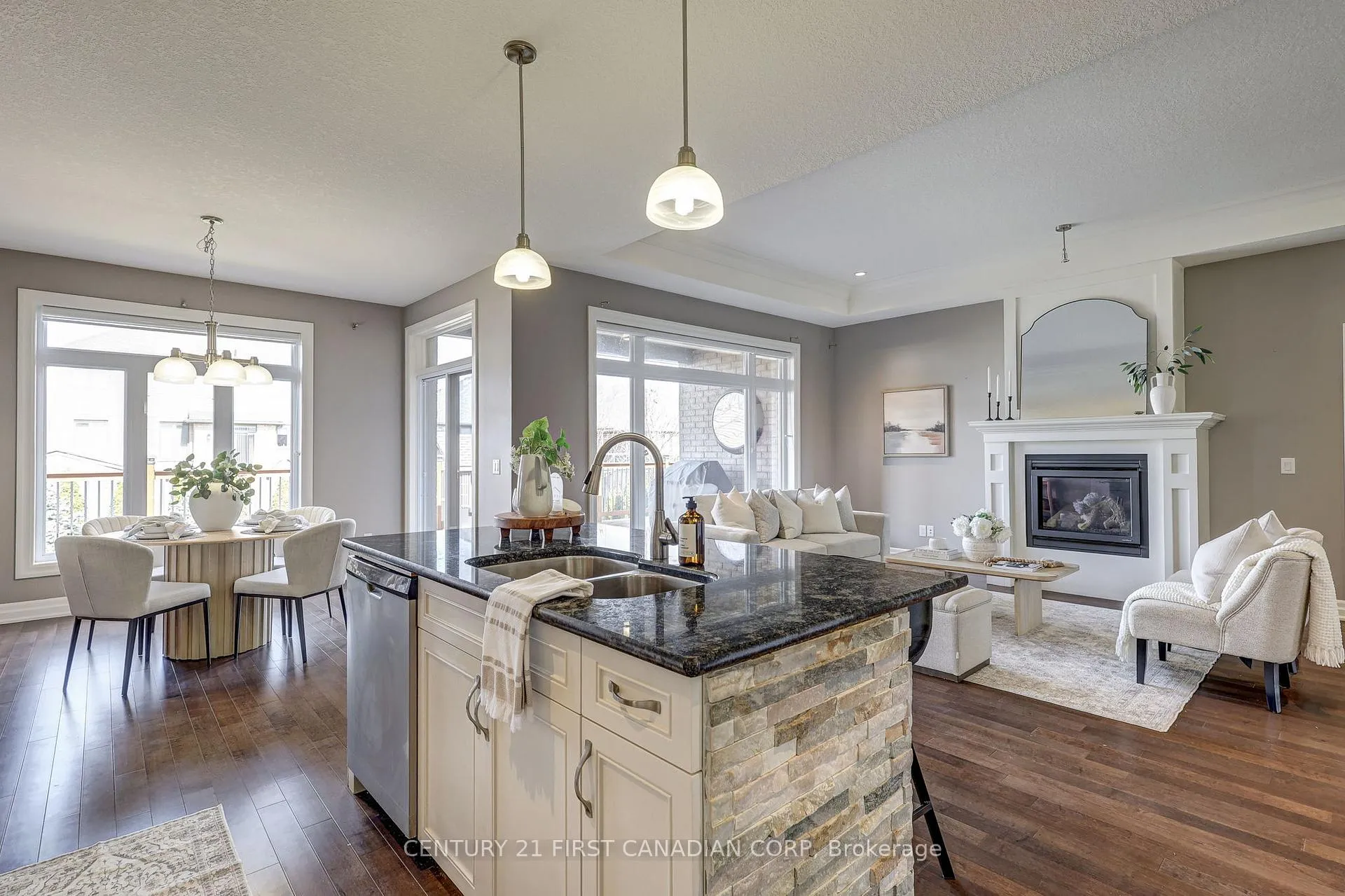 Photo 41 of 696 Bennett Crescent, Strathroy-Caradoc, Mount Brydges — HOMEH