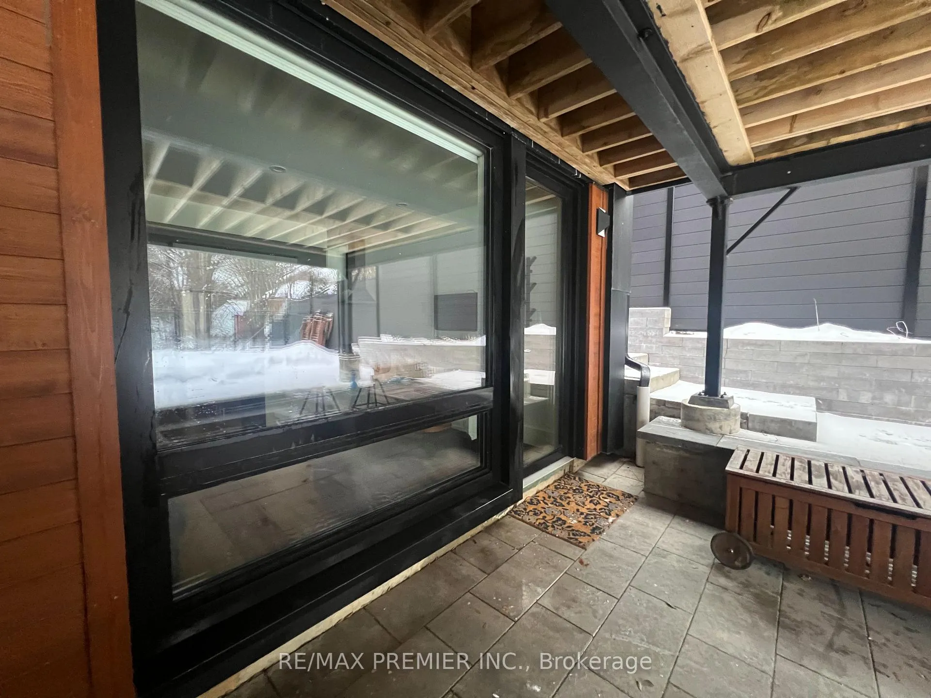 Front of Unit Basement, 7 Glen Eden Crescent