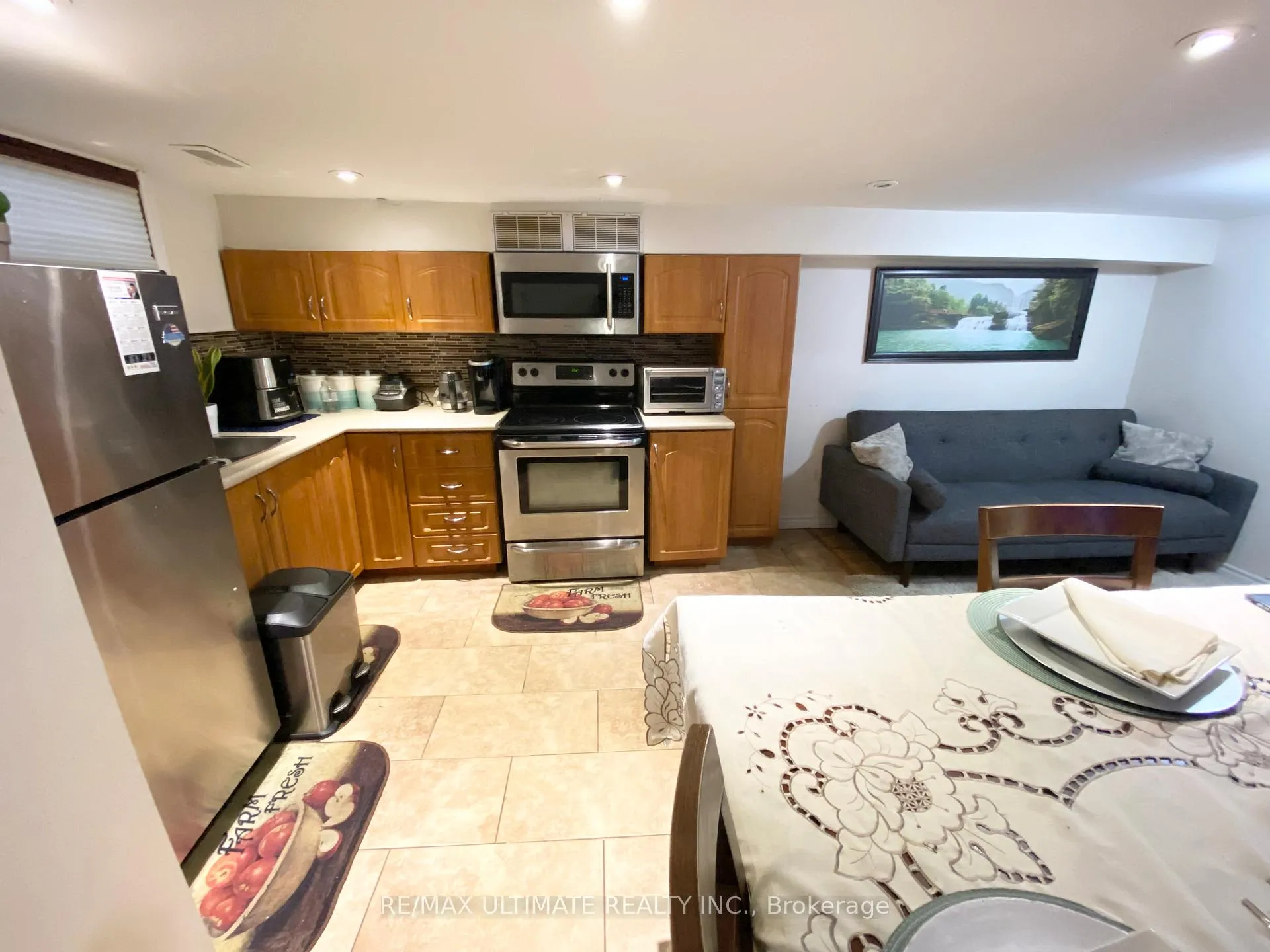 Photo 3 of 116 Tulloch Drive, Ajax, South East — HOMEH