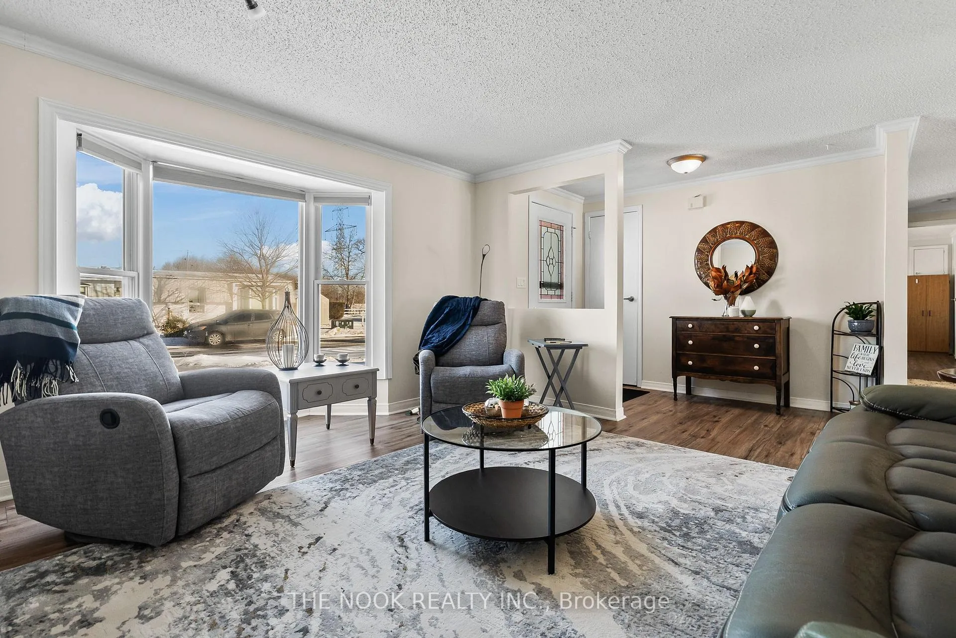 Photo 6 of 44 Fairway Drive, Clarington, Newcastle — HOMEH