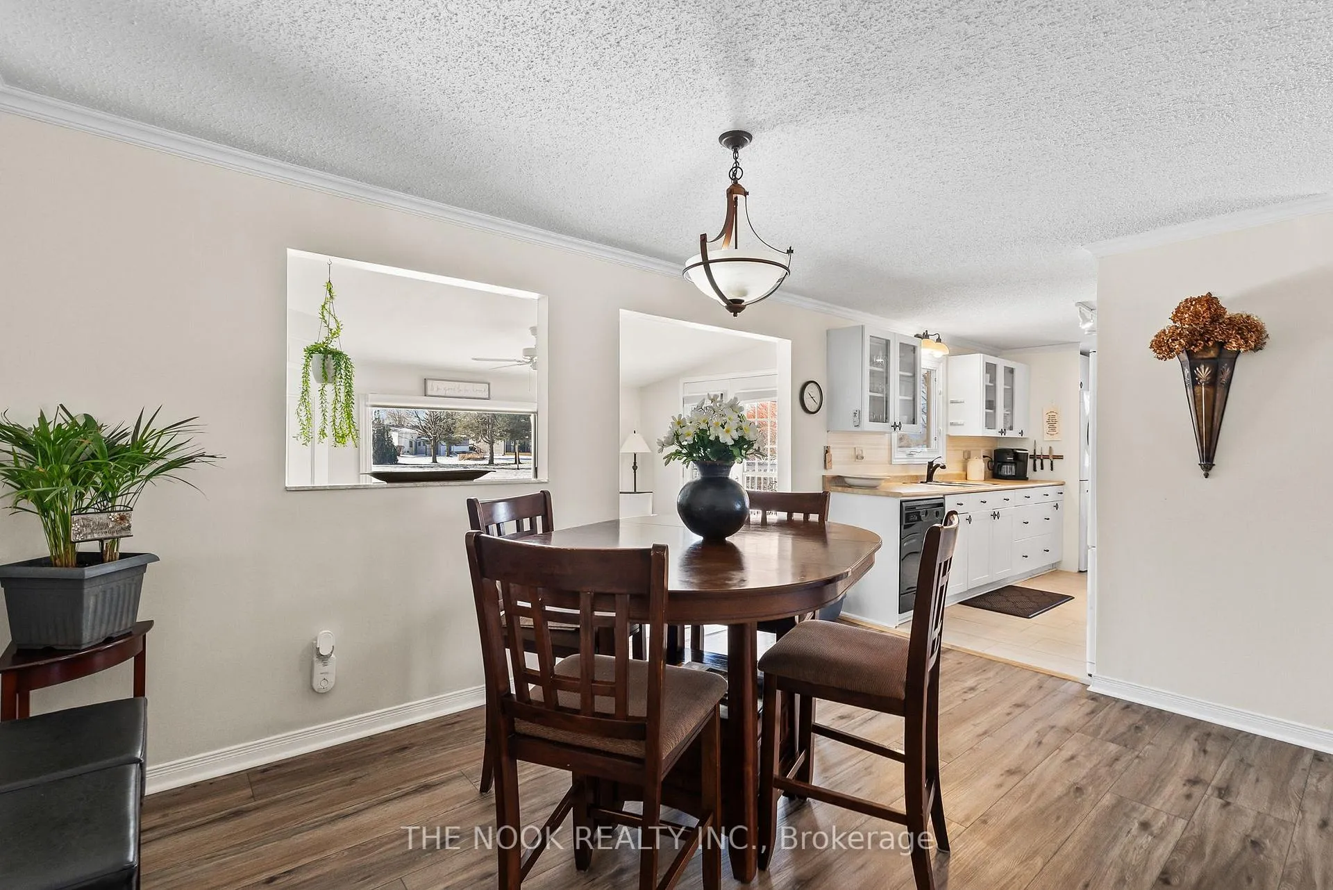 Photo 8 of 44 Fairway Drive, Clarington, Newcastle — HOMEH