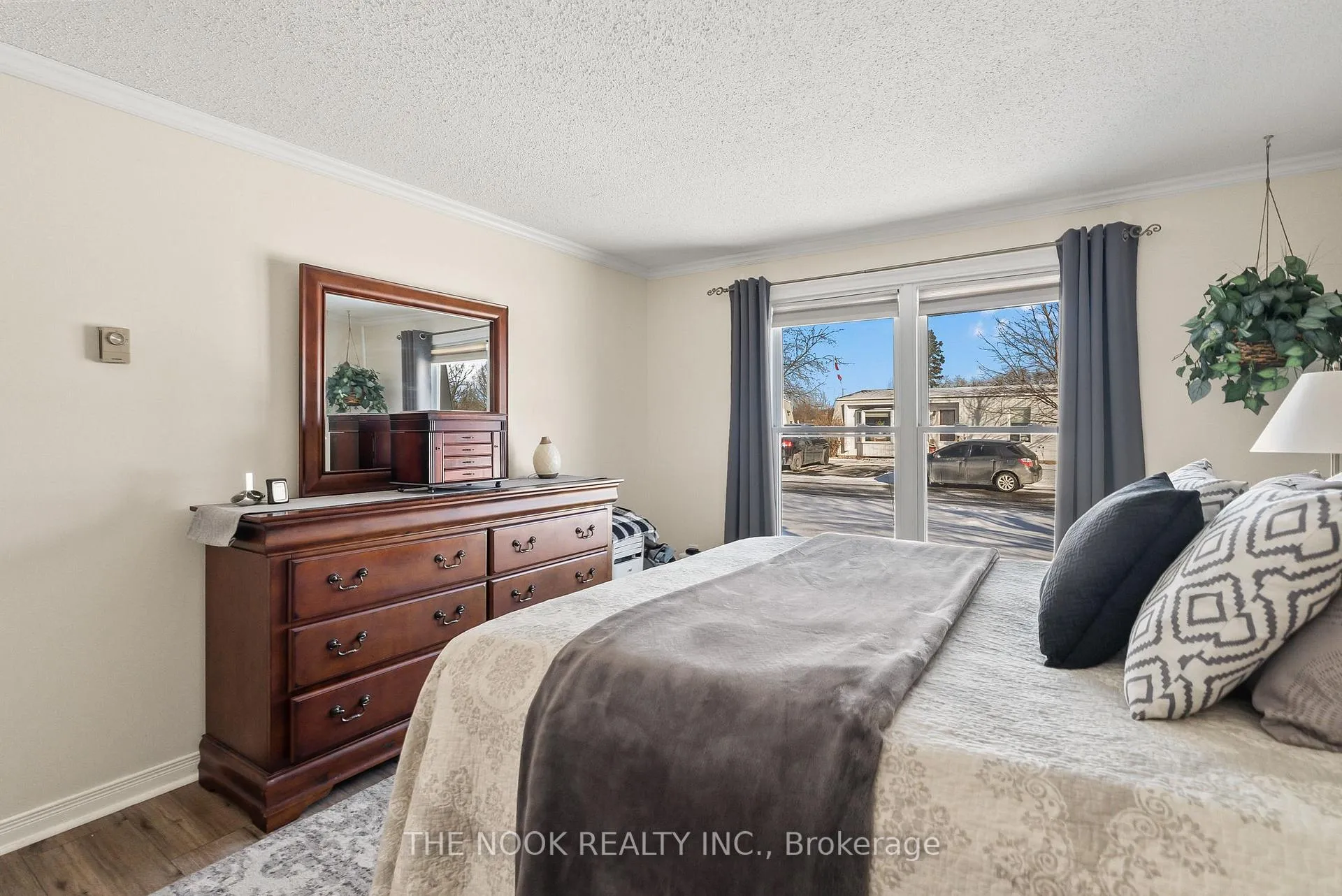 Photo 20 of 44 Fairway Drive, Clarington, Newcastle — HOMEH