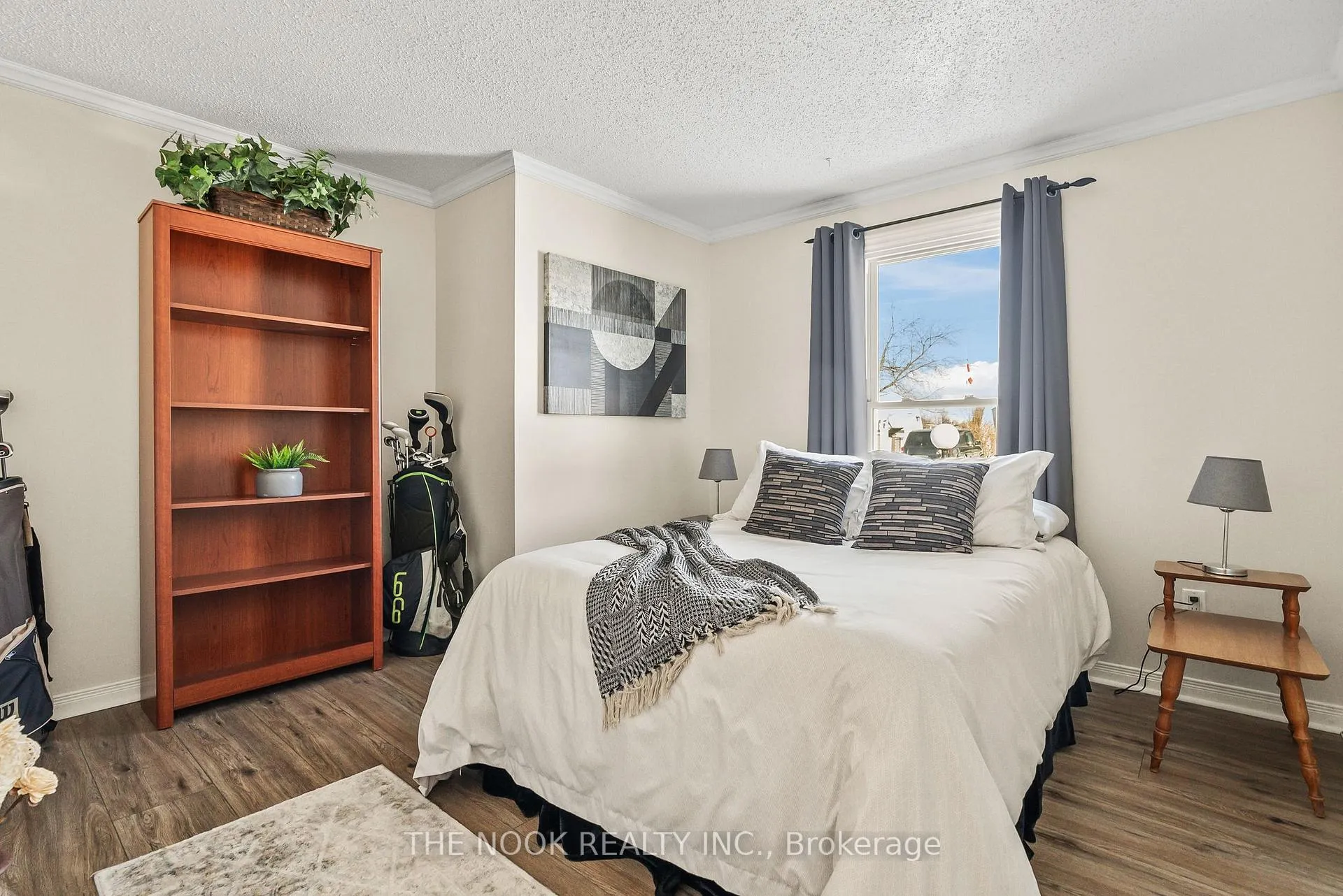 Photo 22 of 44 Fairway Drive, Clarington, Newcastle — HOMEH