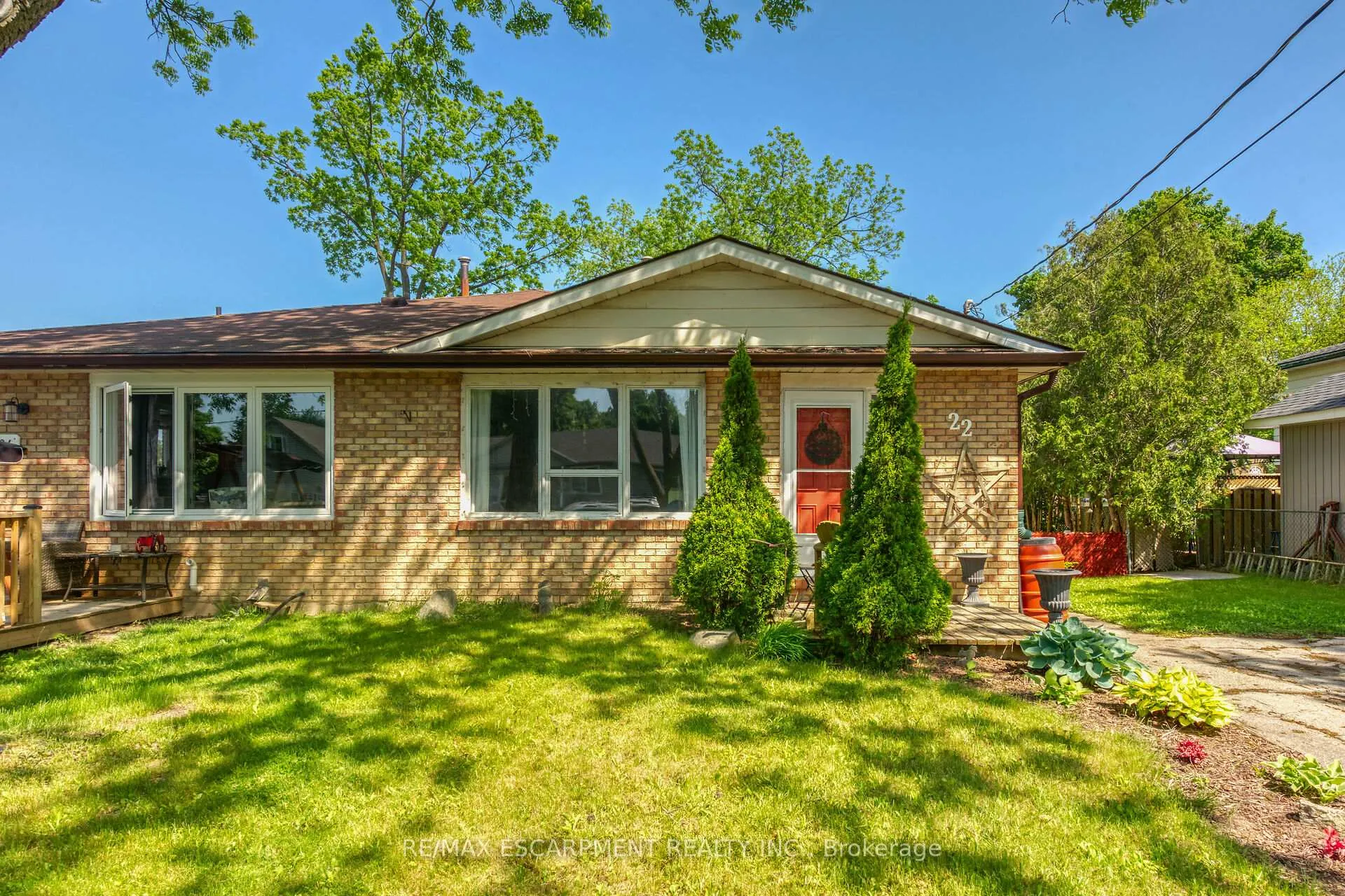 Photo 1 of 22 Chippewa Street W, Haldimand — HOMEH