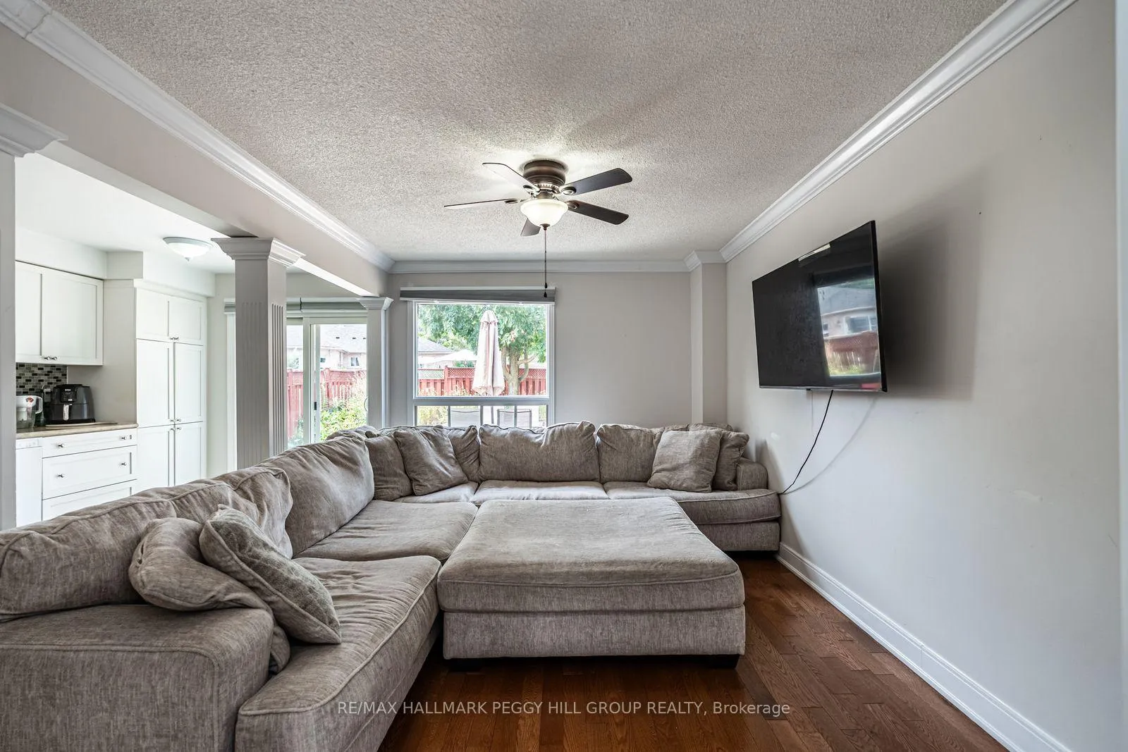 Photo 3 of 45 Weatherup Crescent, Barrie, West Bayfield — HOMEH