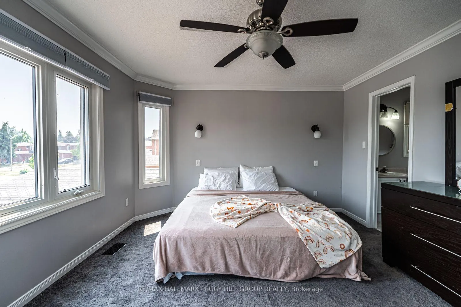 Photo 6 of 45 Weatherup Crescent, Barrie, West Bayfield — HOMEH