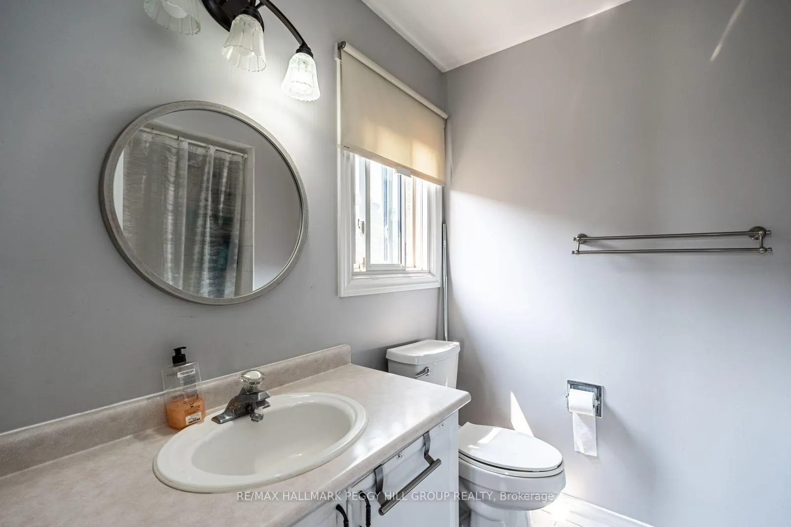 Photo 7 of 45 Weatherup Crescent, Barrie, West Bayfield — HOMEH
