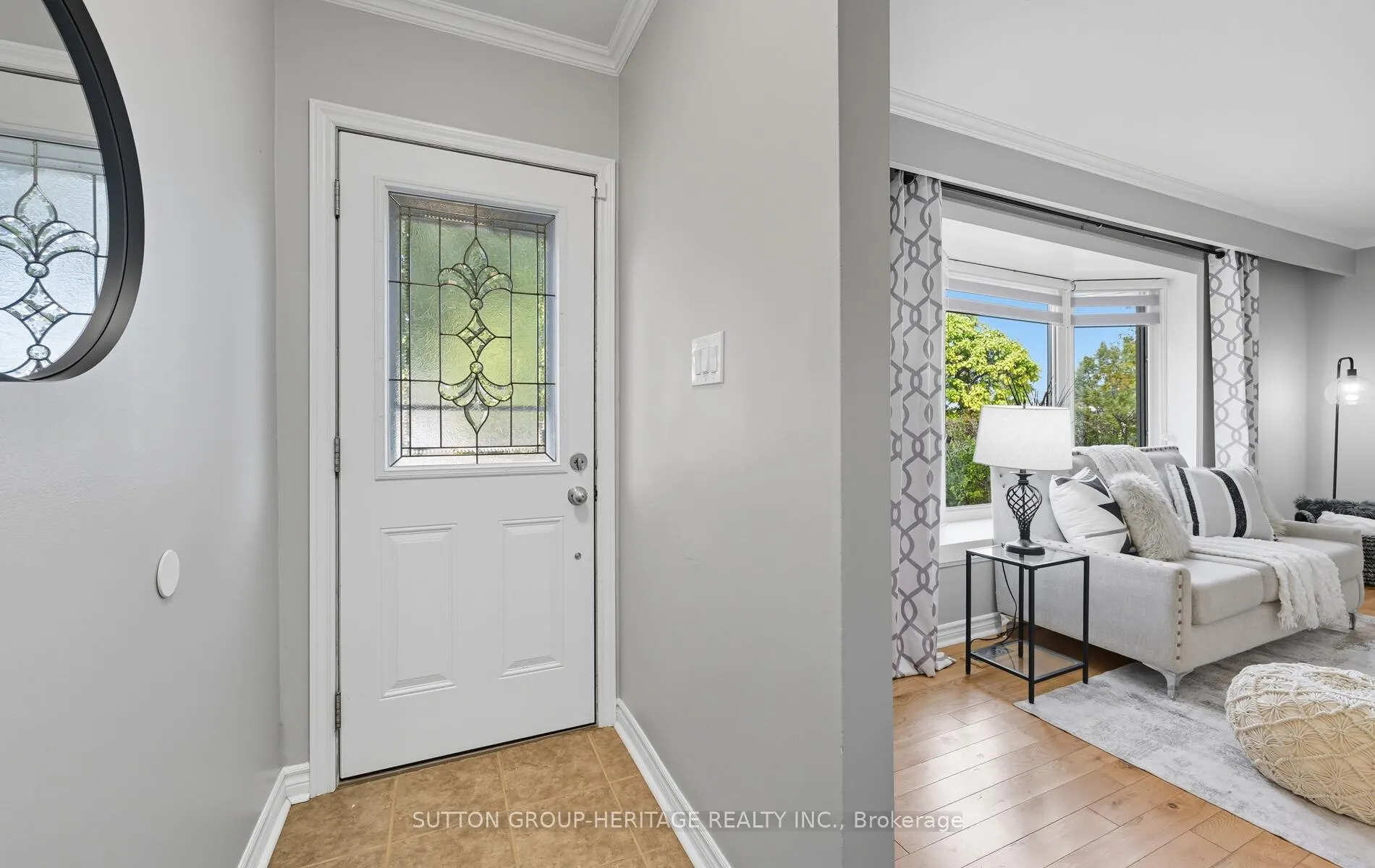 Photo 2 of 823 Rowena Street, Oshawa, Lakeview — HOMEH