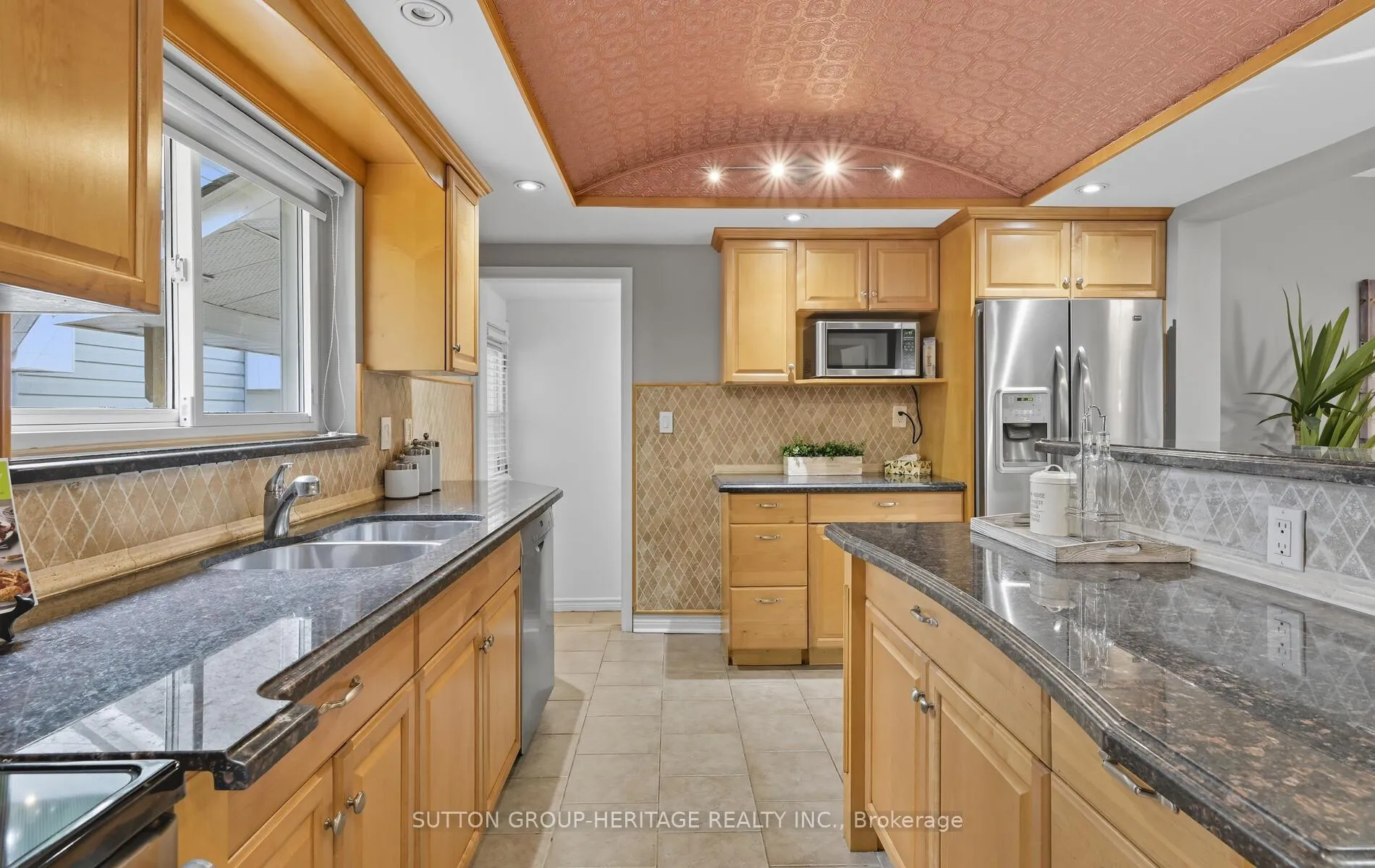 Photo 10 of 823 Rowena Street, Oshawa, Lakeview — HOMEH