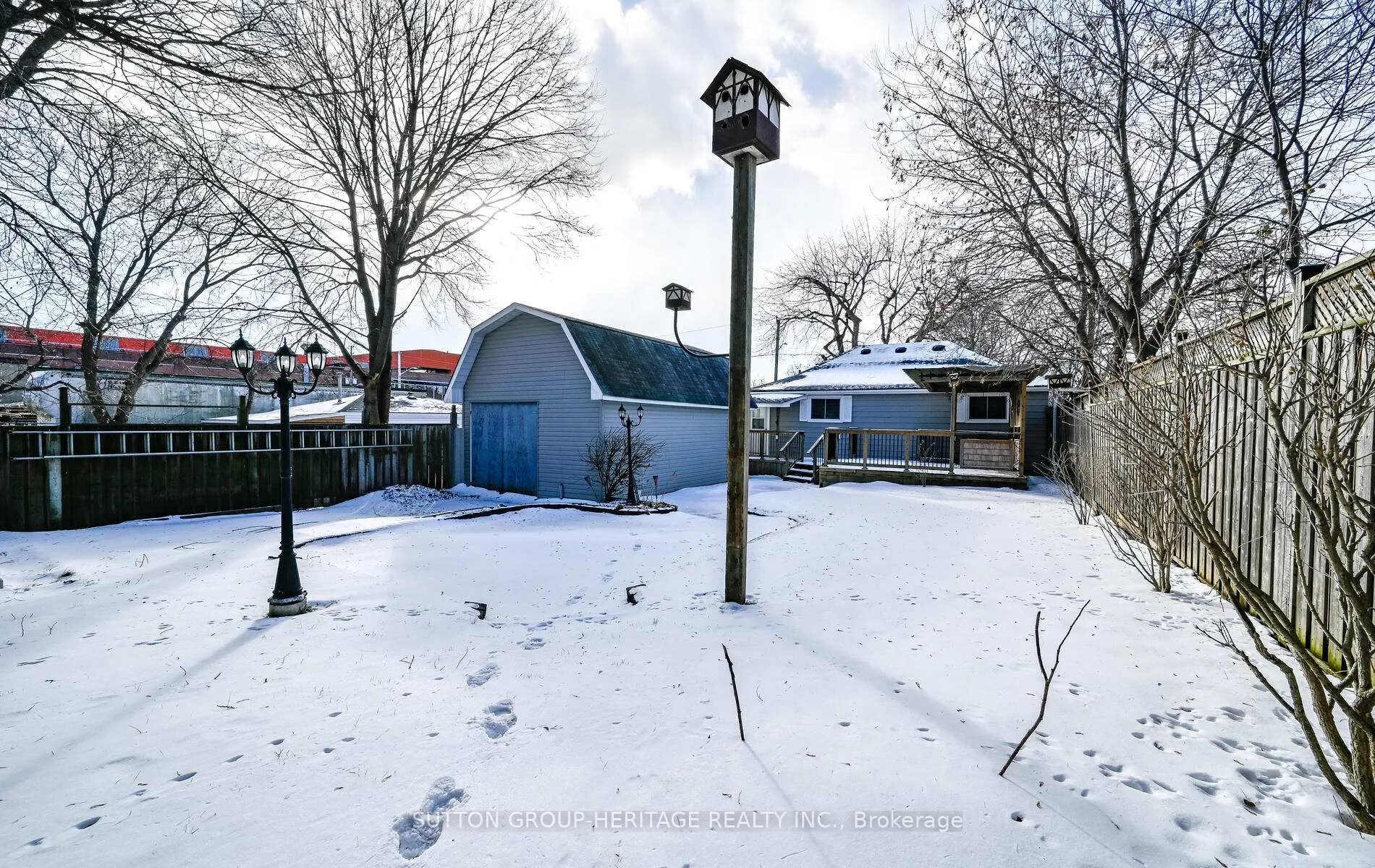 Photo 30 of 823 Rowena Street, Oshawa, Lakeview — HOMEH
