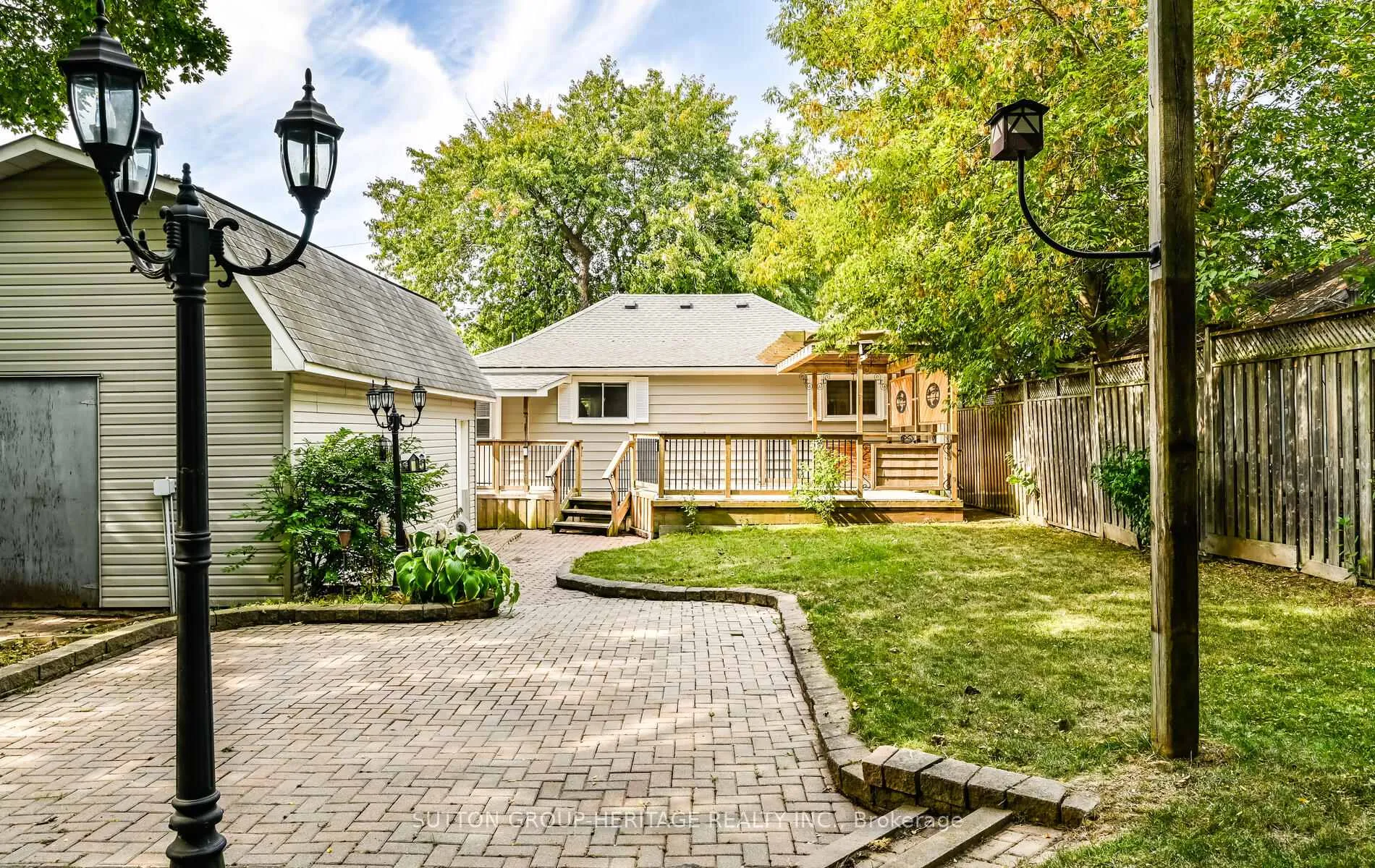 Photo 36 of 823 Rowena Street, Oshawa, Lakeview — HOMEH