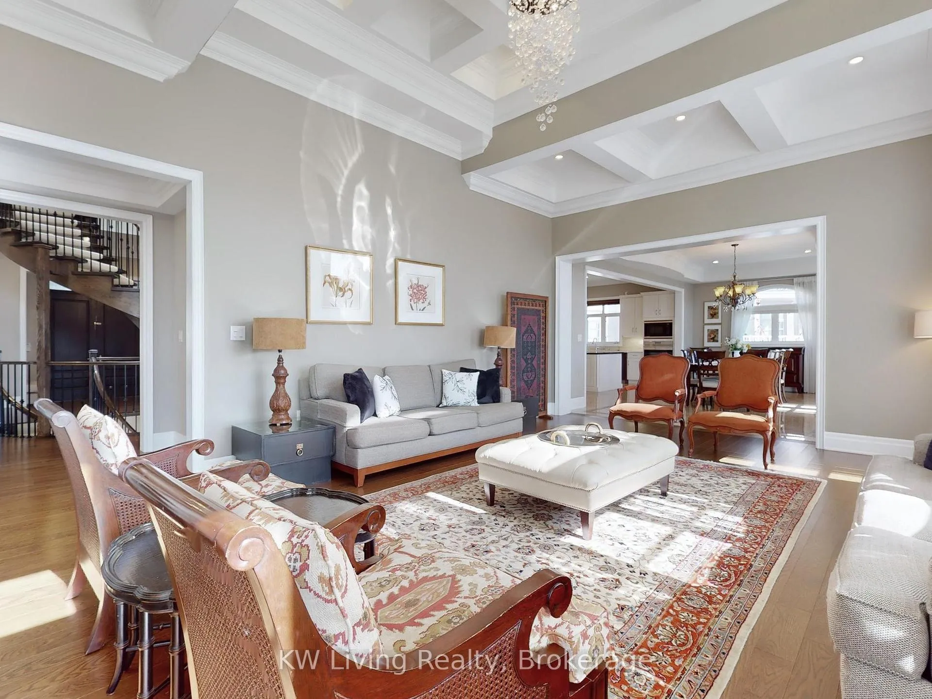 Photo 5 of 62 Carisbrooke Circle, Aurora, Bayview Southeast — HOMEH