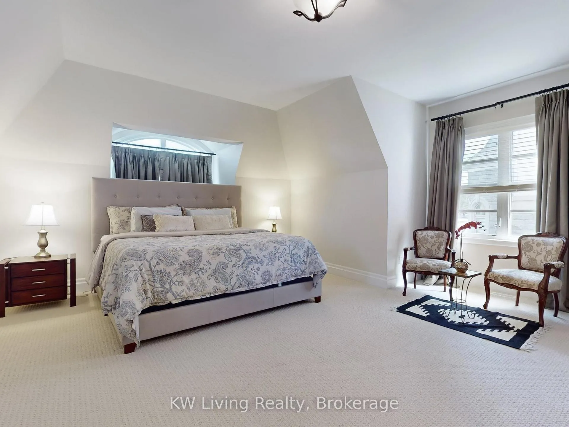 Photo 23 of 62 Carisbrooke Circle, Aurora, Bayview Southeast — HOMEH