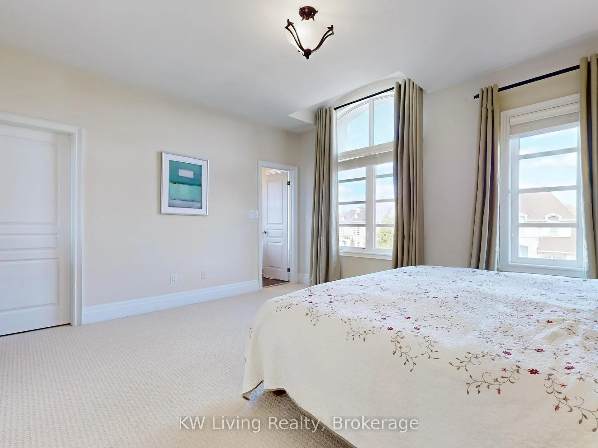 Photo 27 of 62 Carisbrooke Circle, Aurora, Bayview Southeast — HOMEH