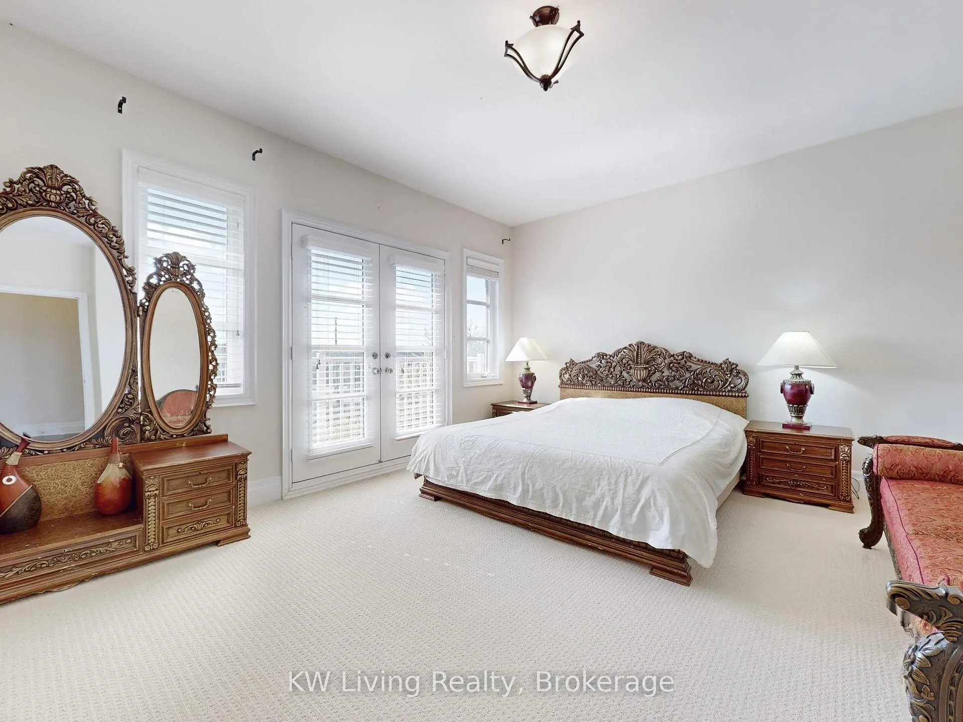 Photo 30 of 62 Carisbrooke Circle, Aurora, Bayview Southeast — HOMEH