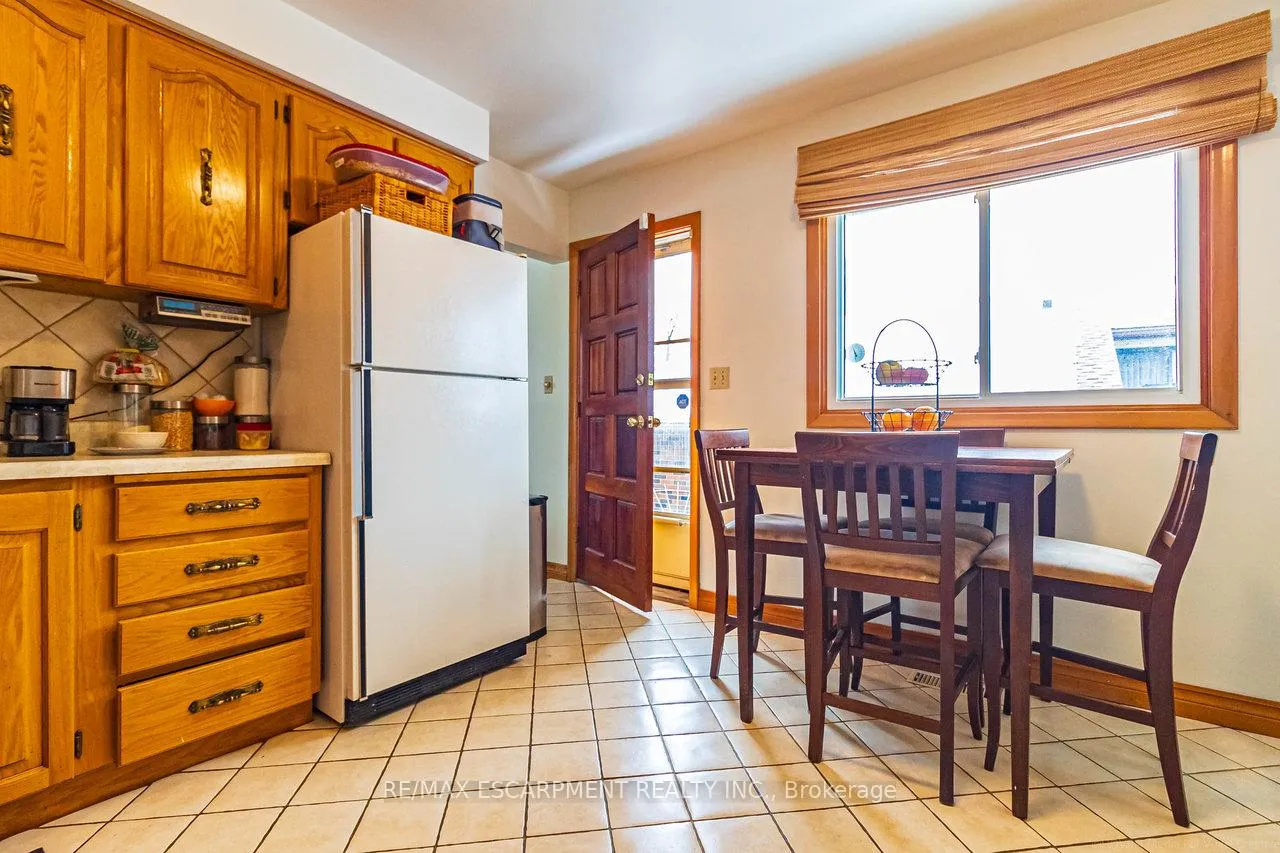 Photo 9 of 71 Mountbatten Drive, Hamilton, Rolston — HOMEH