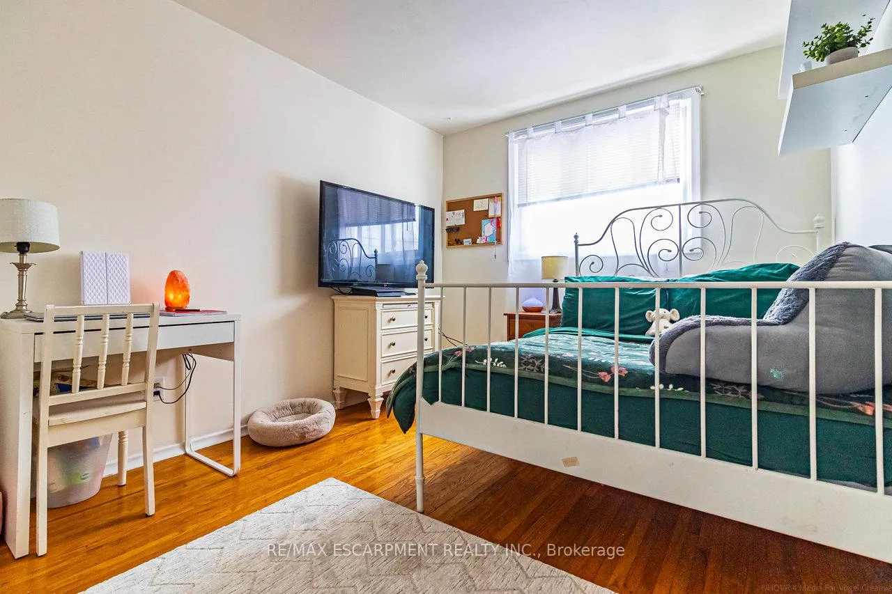 Photo 13 of 71 Mountbatten Drive, Hamilton, Rolston — HOMEH