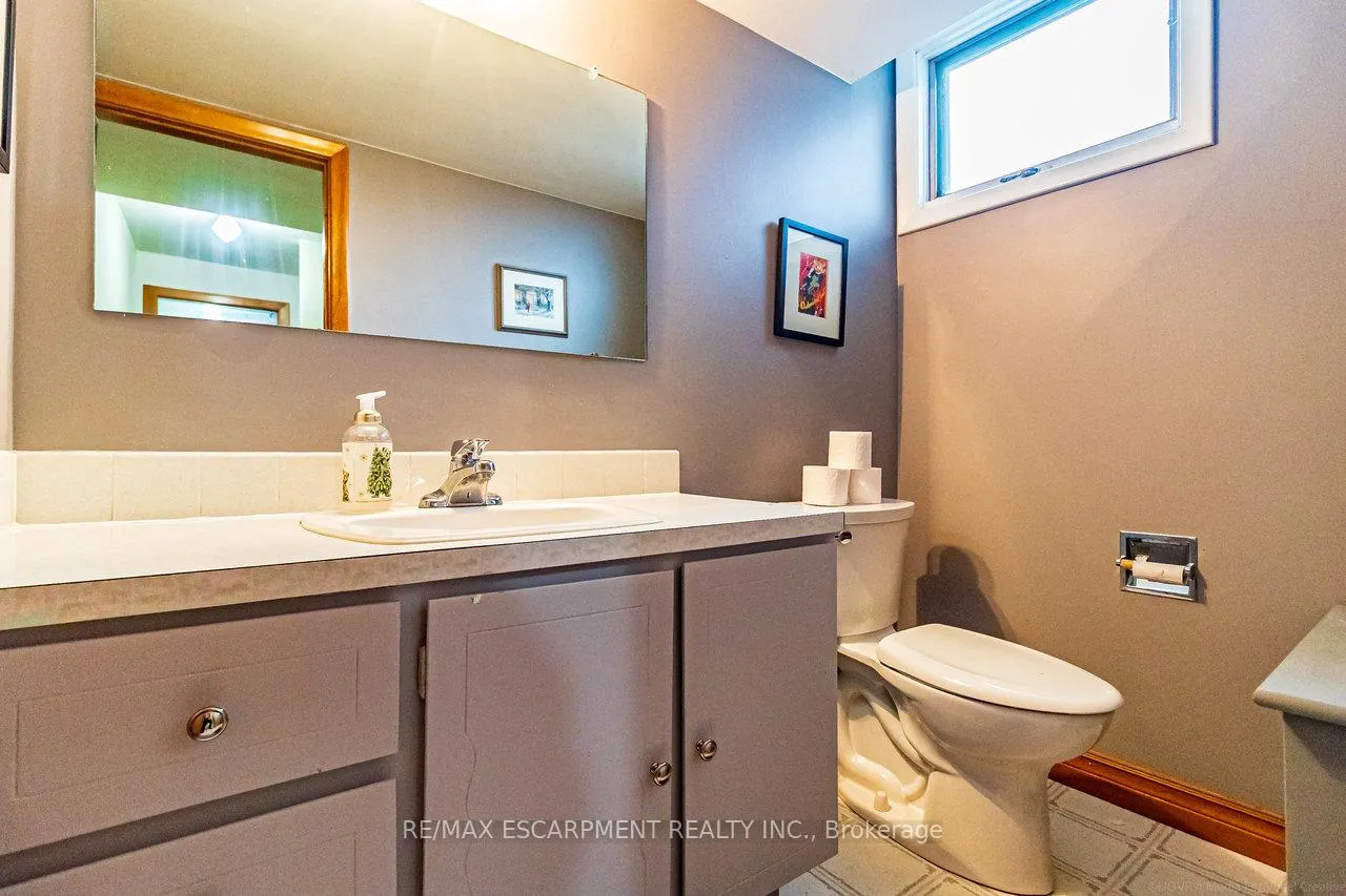 Photo 17 of 71 Mountbatten Drive, Hamilton, Rolston — HOMEH