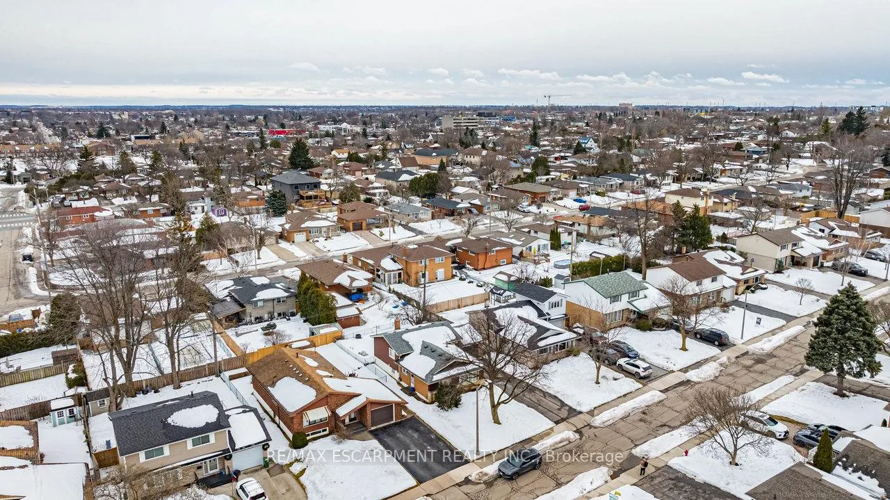 Photo 21 of 71 Mountbatten Drive, Hamilton, Rolston — HOMEH