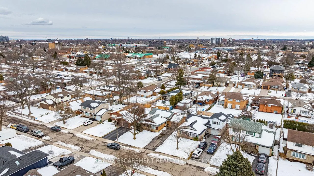 Photo 25 of 71 Mountbatten Drive, Hamilton, Rolston — HOMEH
