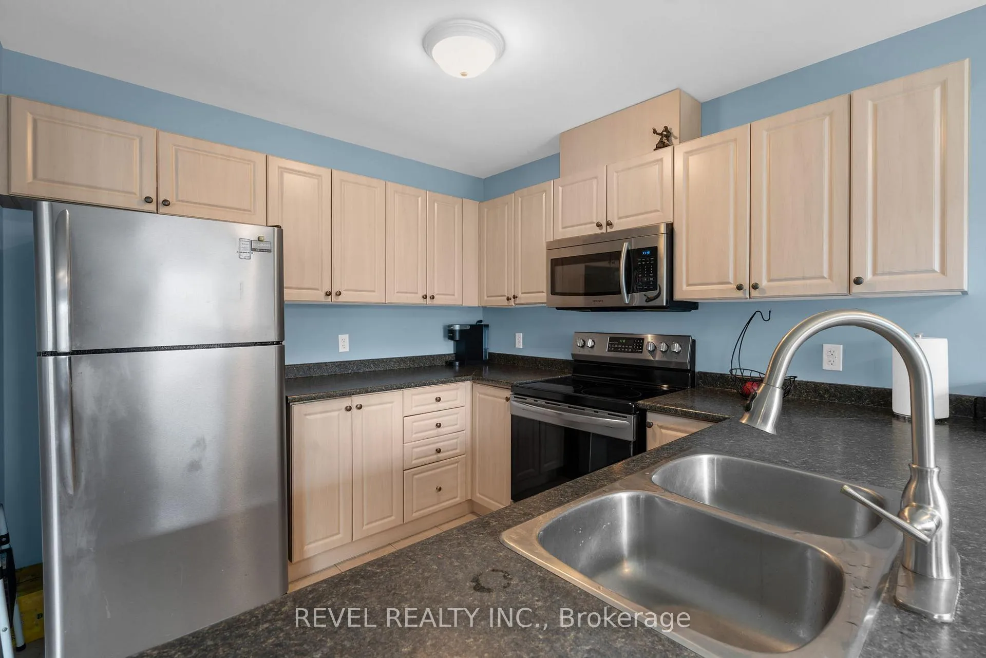 Photo 4 of Unit 36, 800 West Ridge Boulevard, Orillia — HOMEH