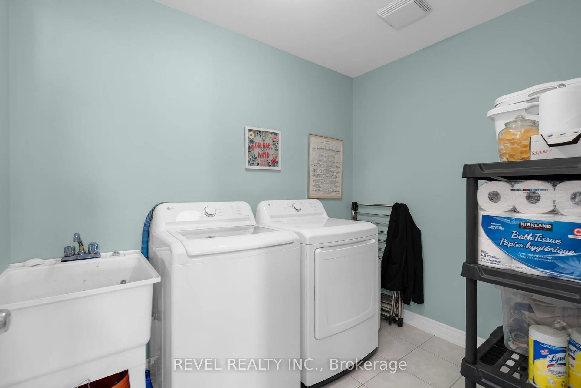 Photo 12 of Unit 36, 800 West Ridge Boulevard, Orillia — HOMEH
