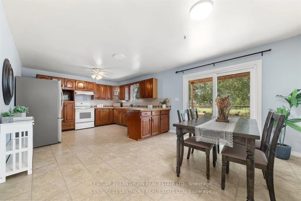 Photo 14 of 263 County Rd 29, Prince Edward County, Ameliasburg Ward — HOMEH