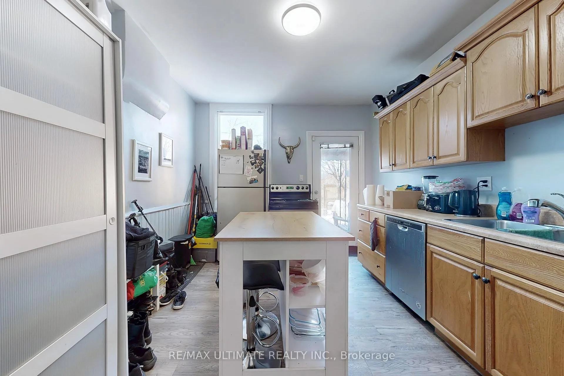 Photo 3 of 49 Wentworth Street N, Hamilton, Landsdale — HOMEH