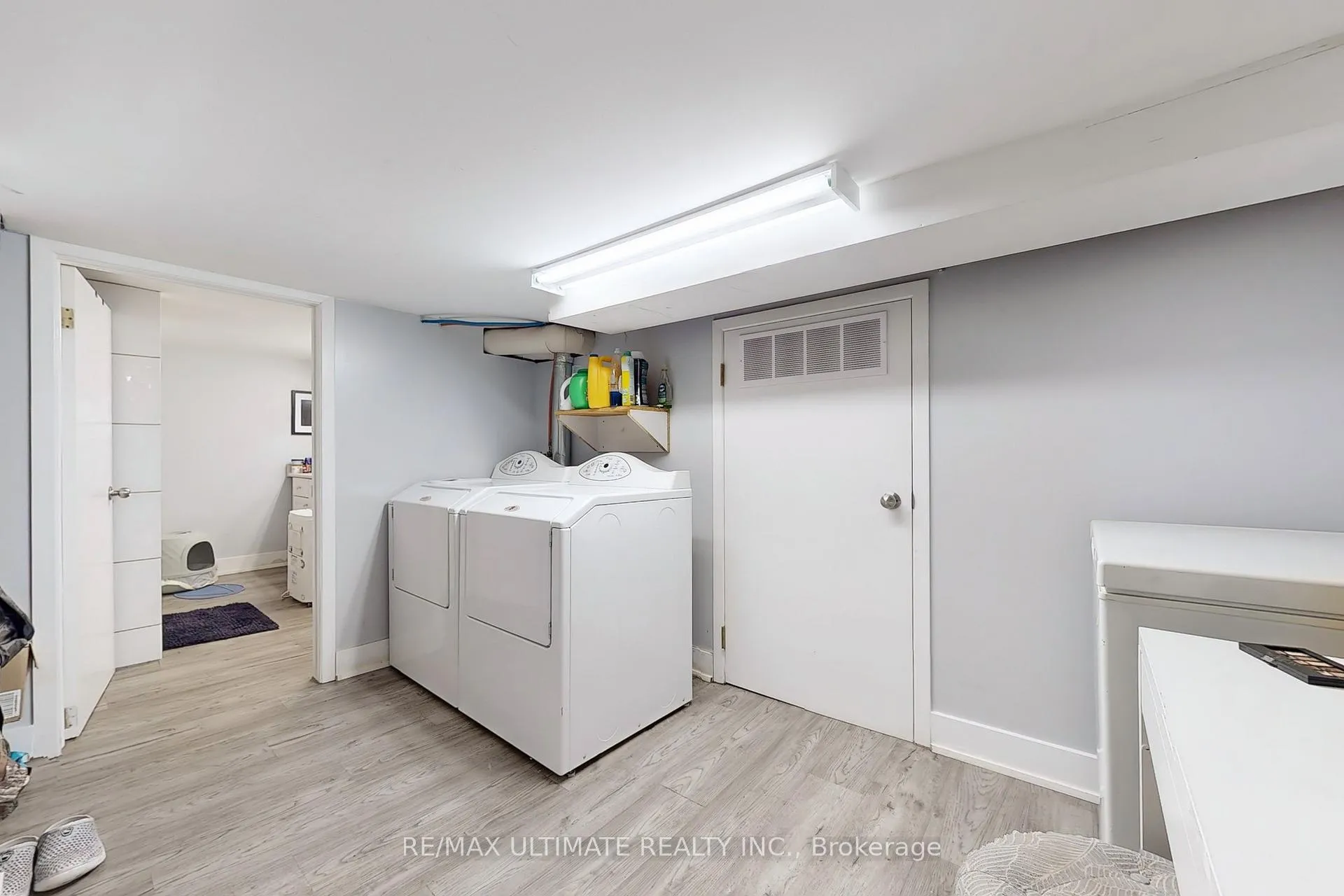 Photo 8 of 49 Wentworth Street N, Hamilton, Landsdale — HOMEH