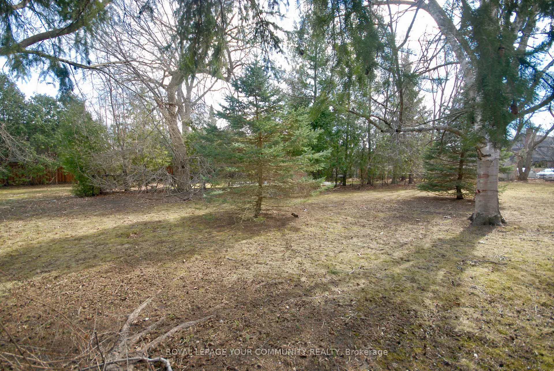 Photo 4 of 11 Maple Lane, Markham, Unionville — HOMEH