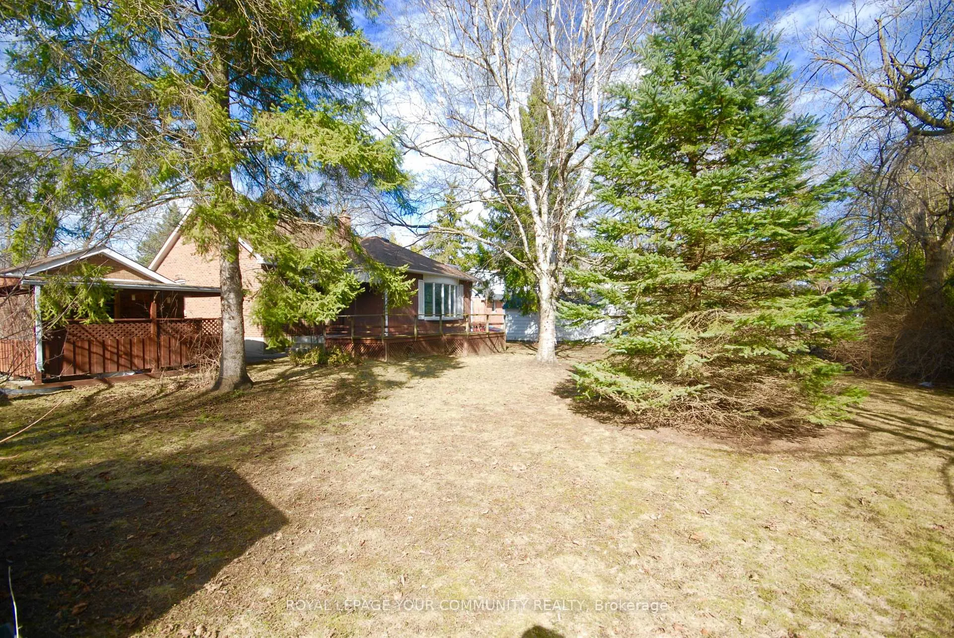 Photo 8 of 11 Maple Lane, Markham, Unionville — HOMEH