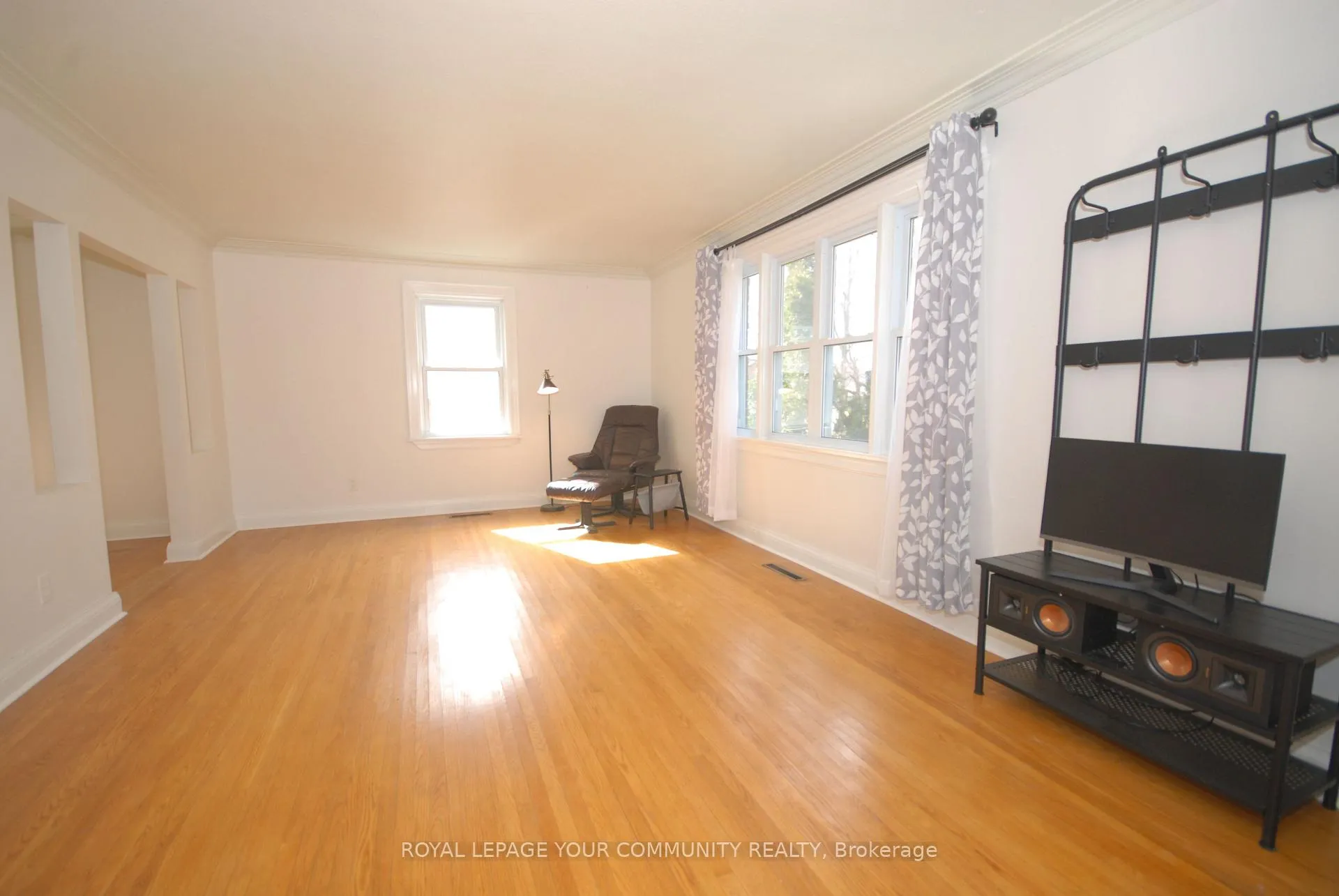 Photo 14 of 11 Maple Lane, Markham, Unionville — HOMEH