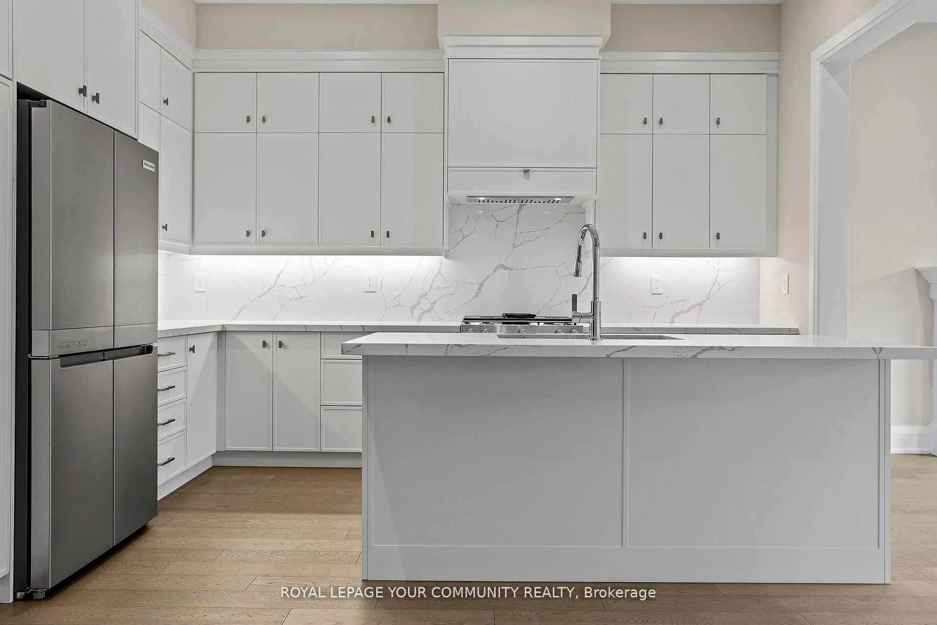 Photo 7 of 120 Lewis Honey Drive, Aurora, Bayview Northeast — HOMEH