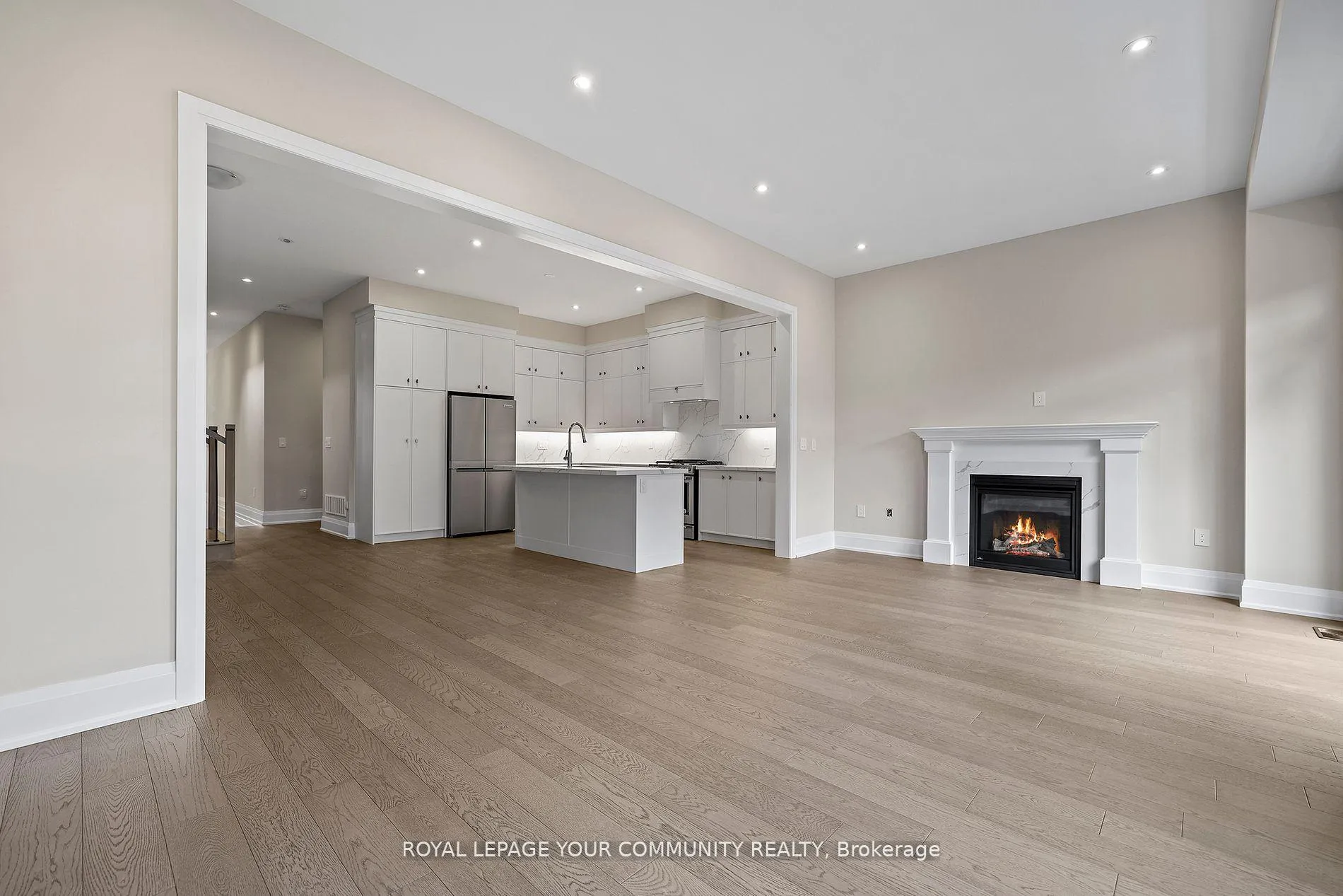 Photo 13 of 120 Lewis Honey Drive, Aurora, Bayview Northeast — HOMEH