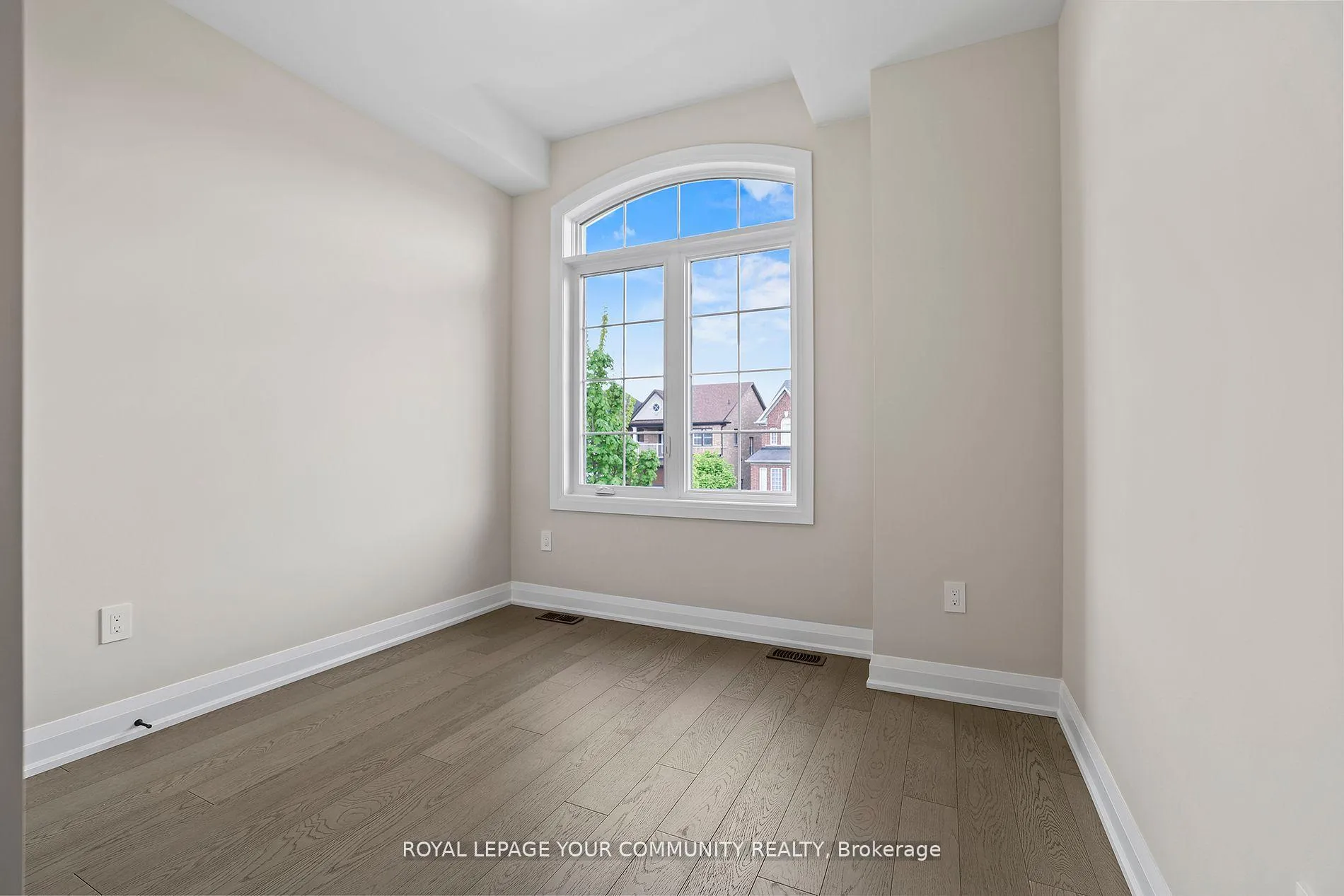Photo 21 of 120 Lewis Honey Drive, Aurora, Bayview Northeast — HOMEH