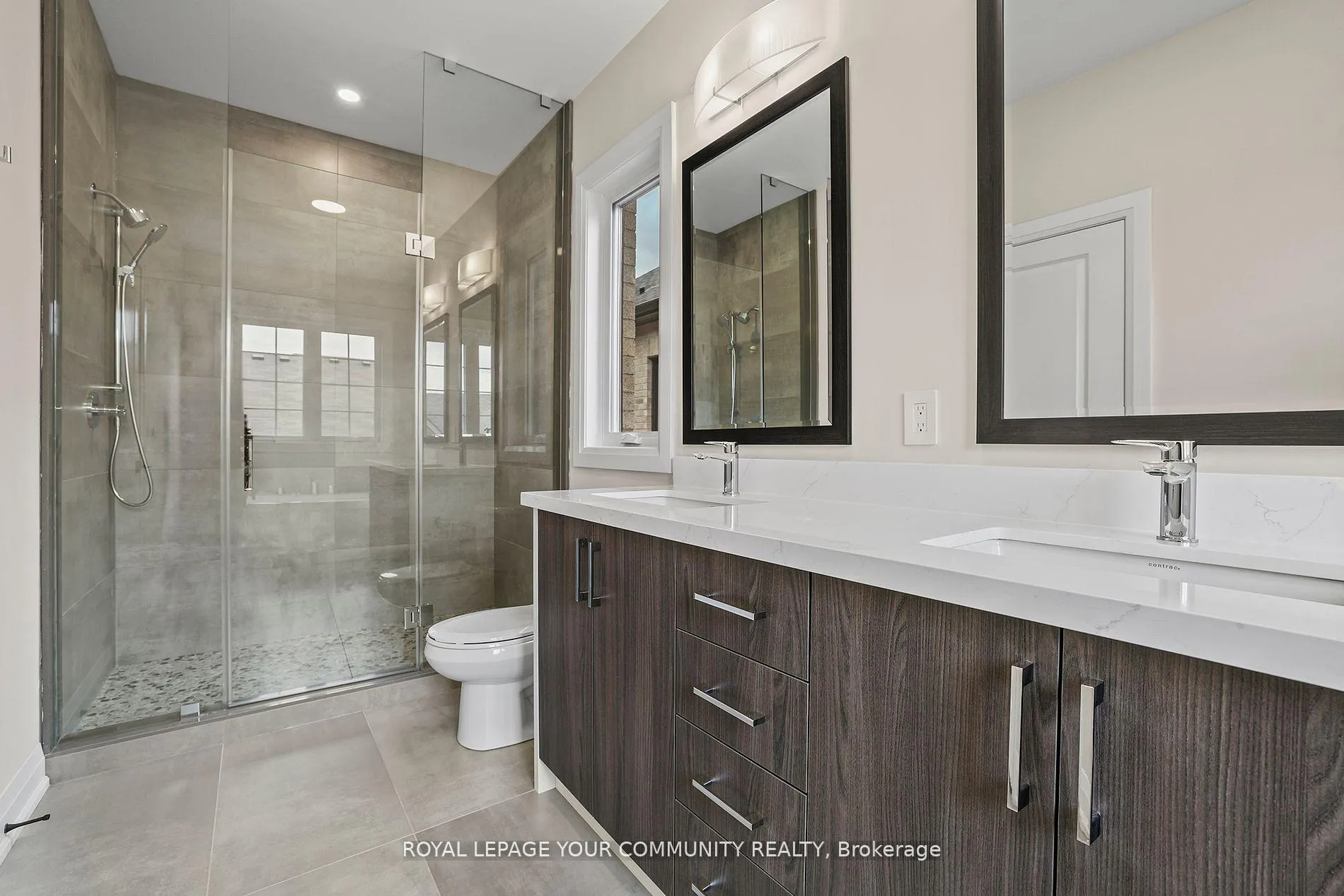 Photo 33 of 120 Lewis Honey Drive, Aurora, Bayview Northeast — HOMEH