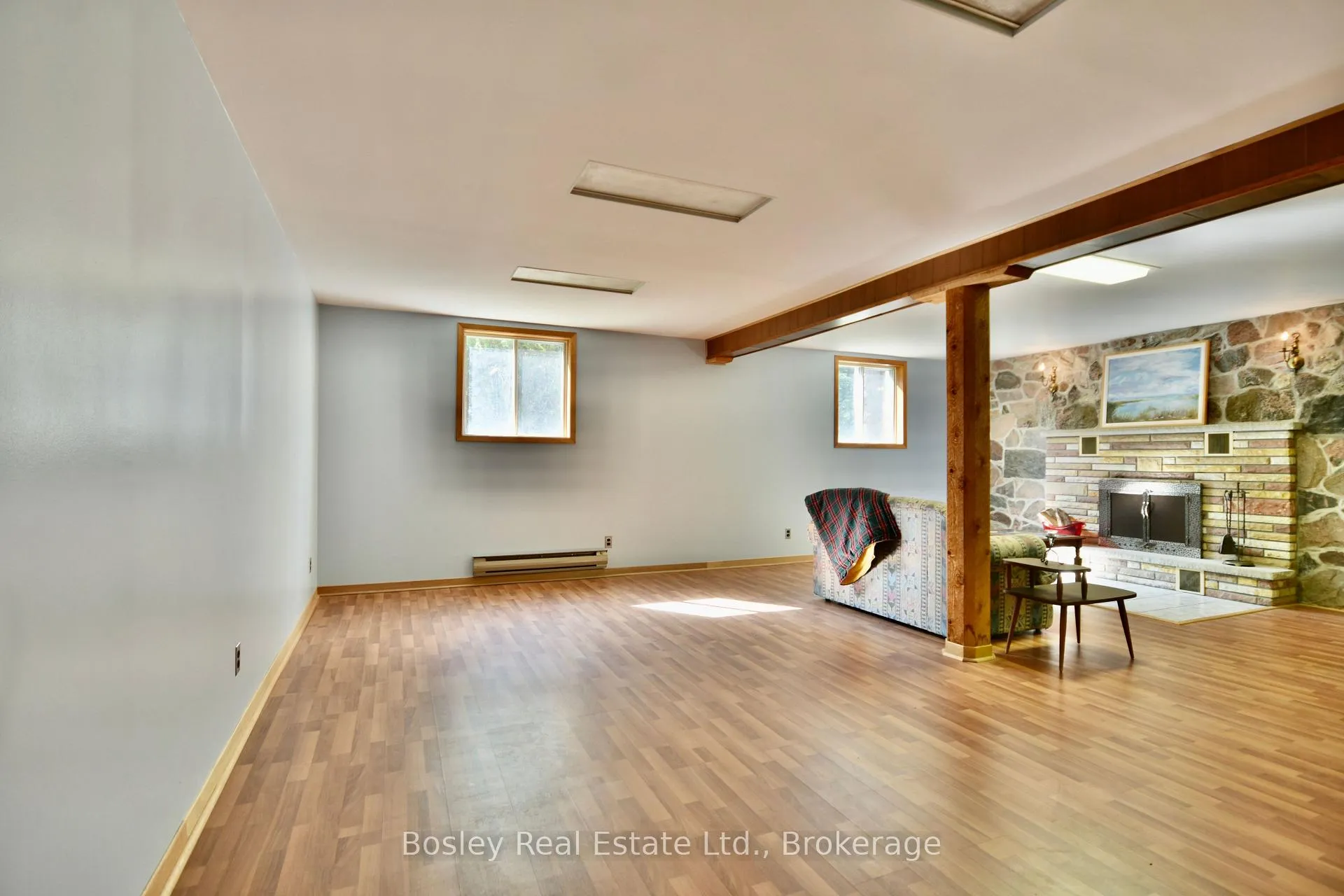Photo 10 of 2 Rue Karola, Tiny, Rural Tiny — HOMEH