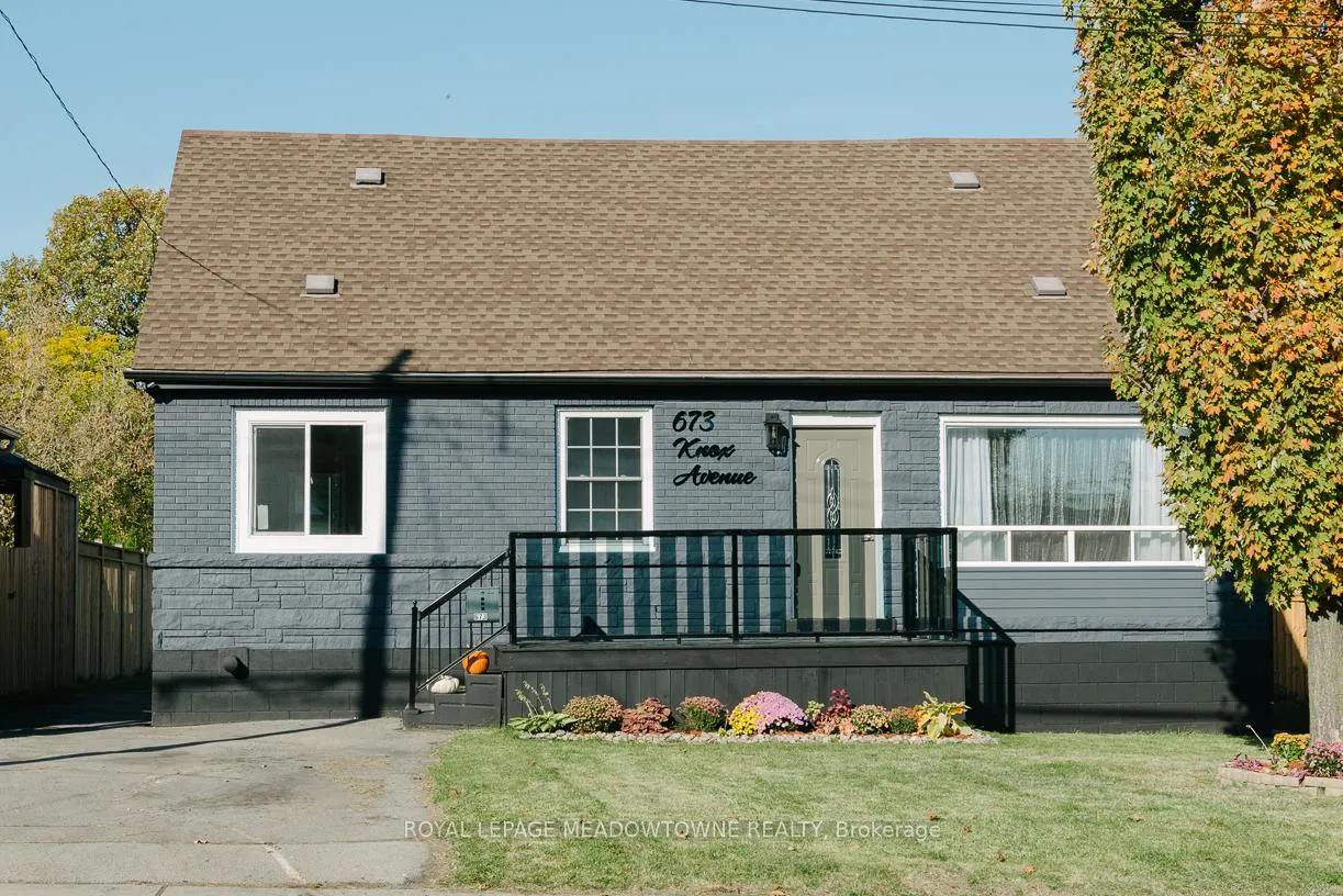 Photo 1 of 673 Knox Avenue, Hamilton, Parkview — HOMEH