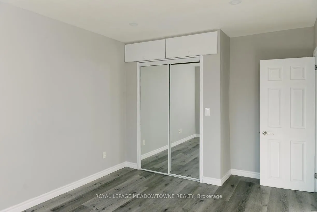 Photo 6 of 673 Knox Avenue, Hamilton, Parkview — HOMEH