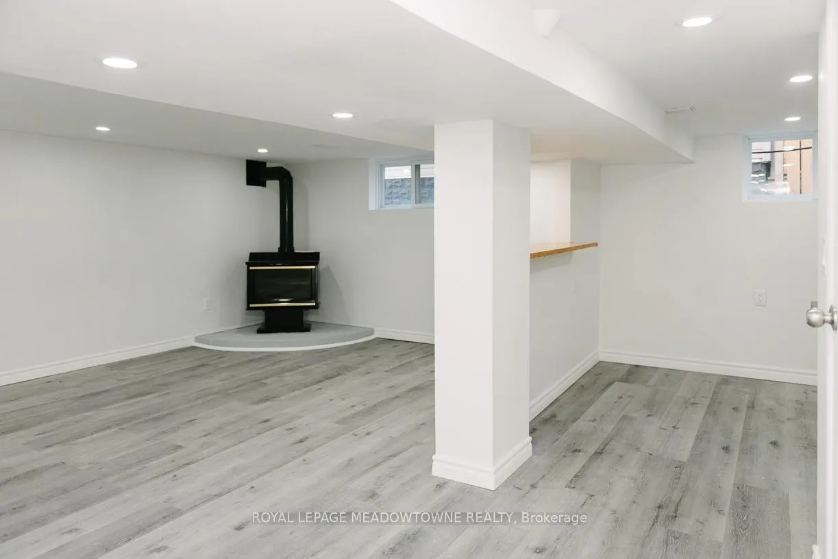 Photo 21 of 673 Knox Avenue, Hamilton, Parkview — HOMEH