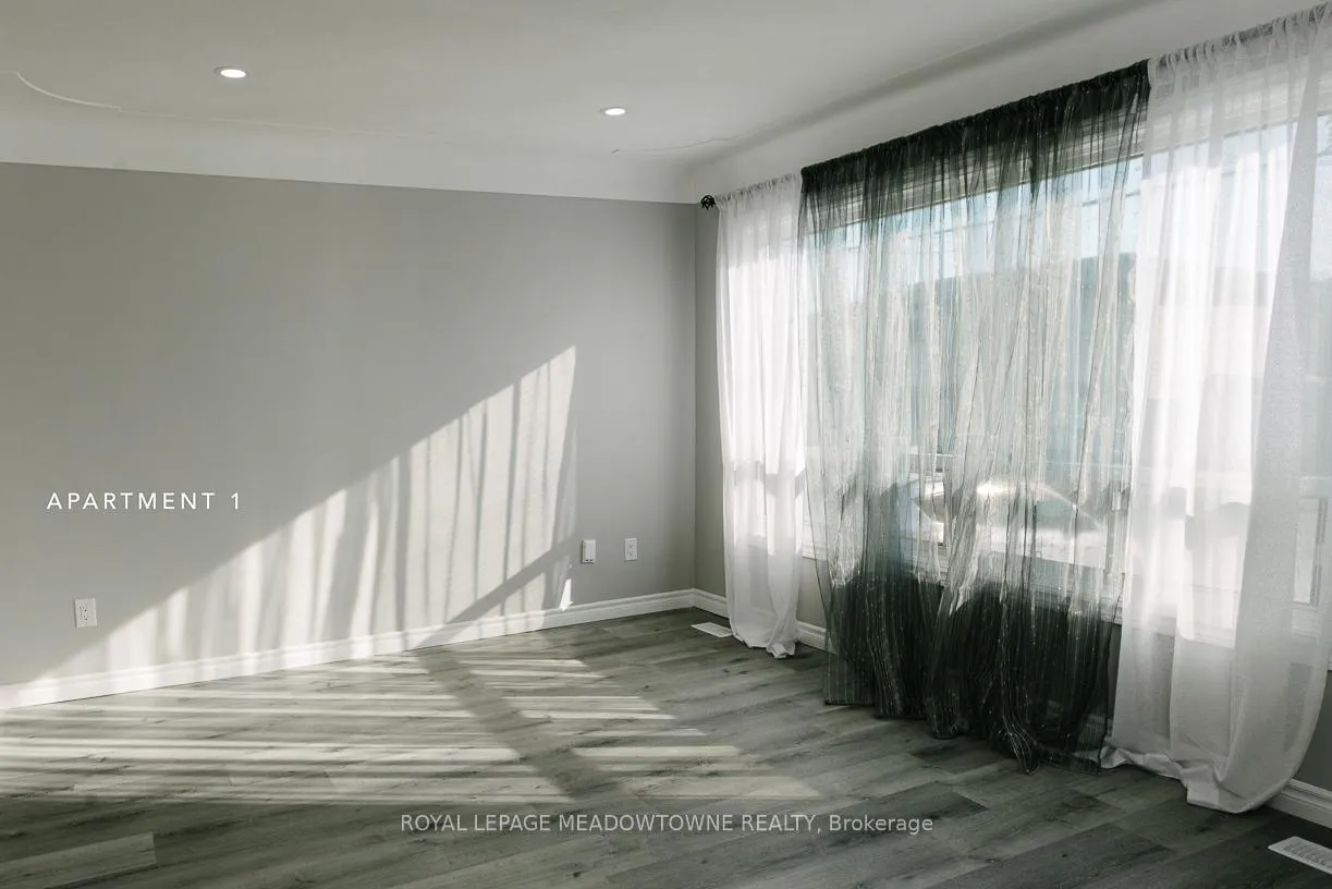 Photo 36 of 673 Knox Avenue, Hamilton, Parkview — HOMEH
