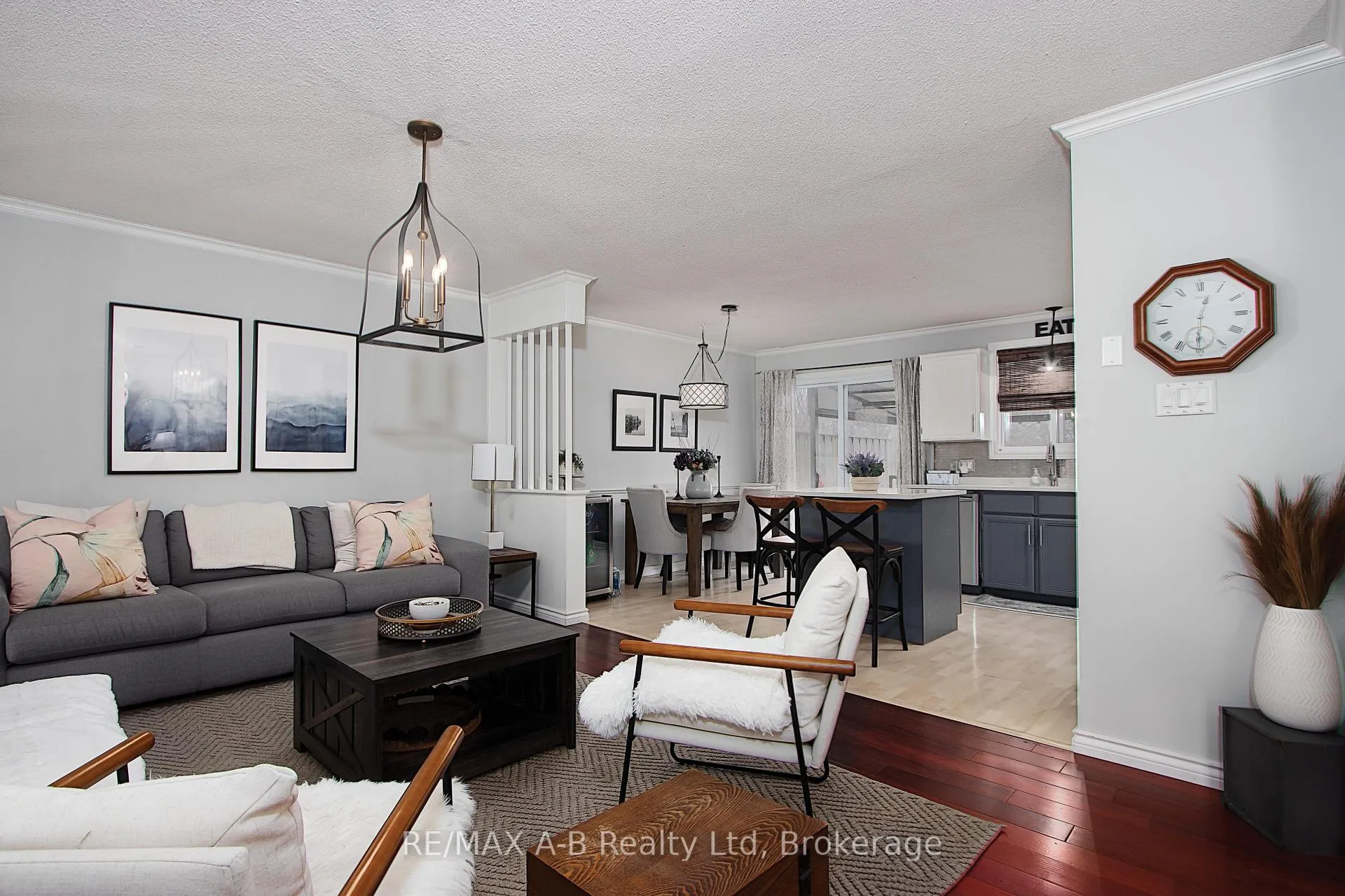 Photo 5 of 398 Dayna Crescent, Waterloo — HOMEH