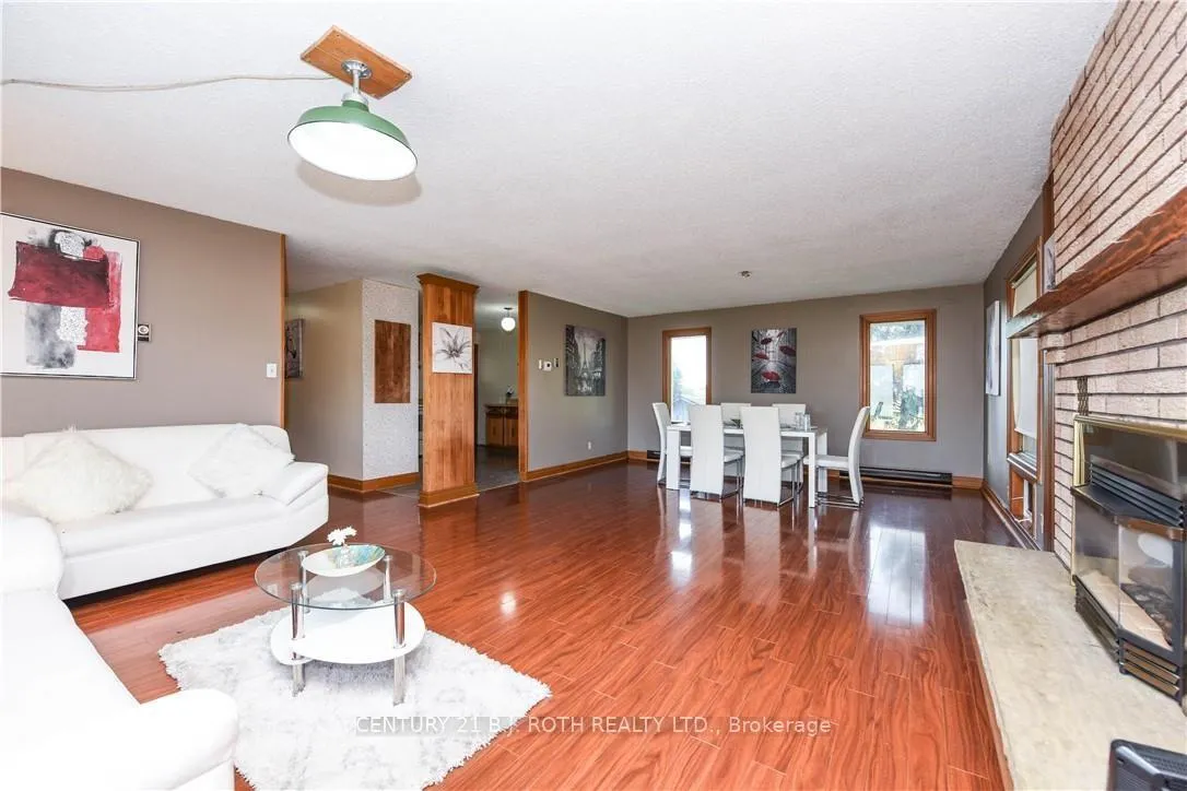 Photo 6 of 2146 Innisfil Beach Road, Innisfil, Alcona — HOMEH