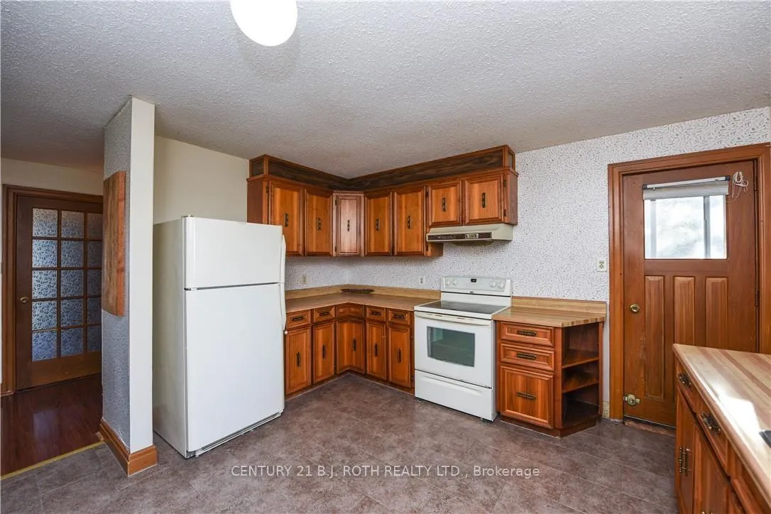 Photo 8 of 2146 Innisfil Beach Road, Innisfil, Alcona — HOMEH